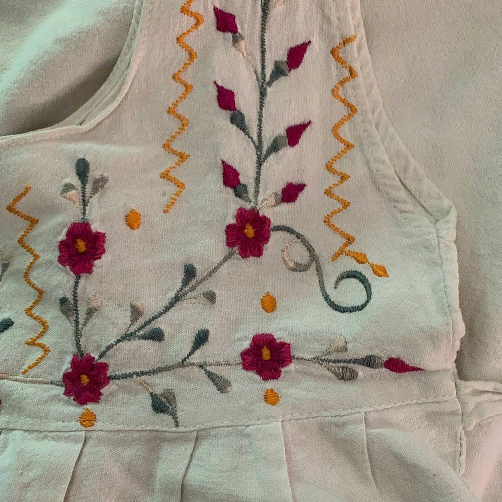 Designer Pre Owned White Hand Made Blouse Xs Size XS / US 0-2 / IT 36-38 - 3 Thumbnail