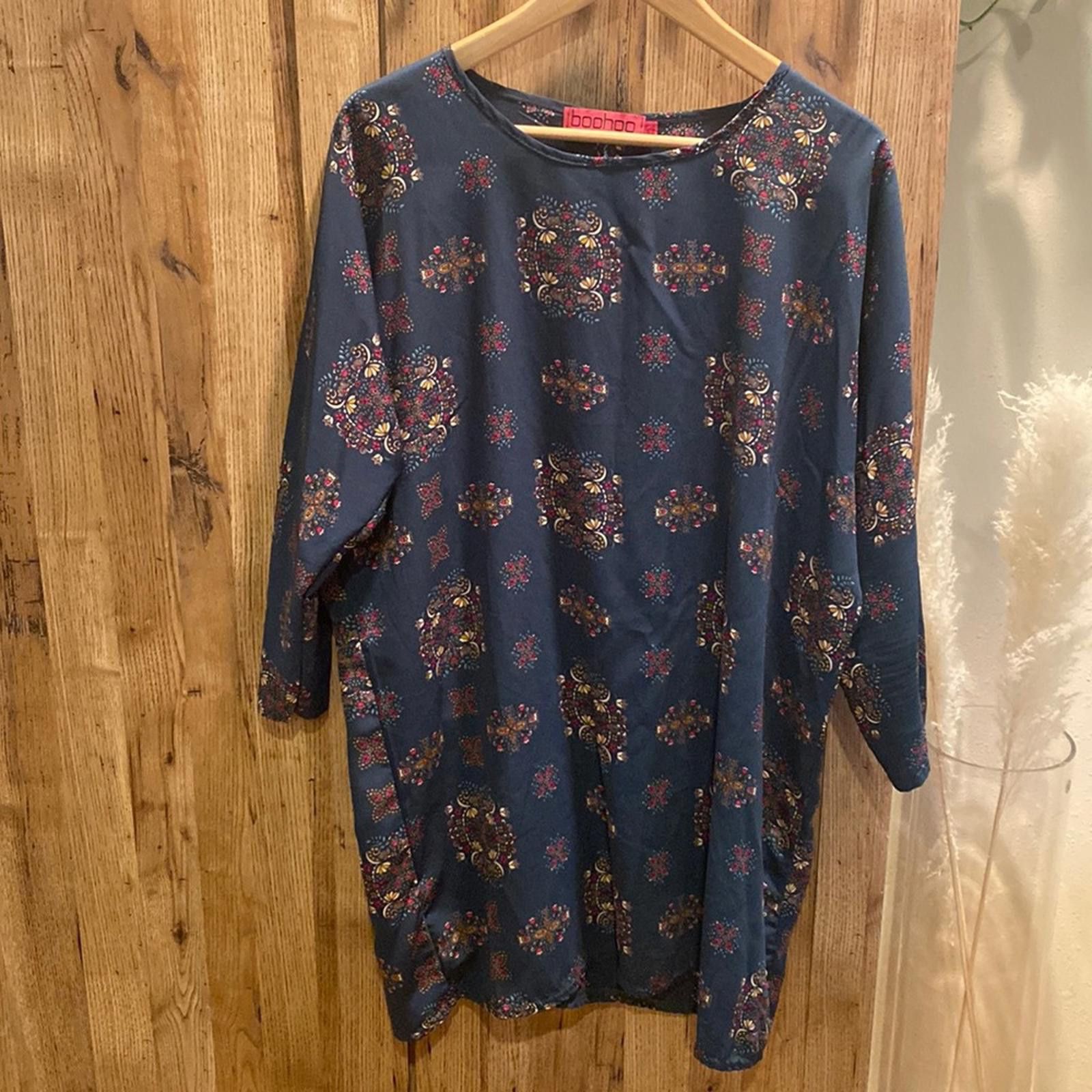 Boohoo Dark green printed mid length dress Size M / US 6-8 / IT 42-44 - 1 Thumbnail
