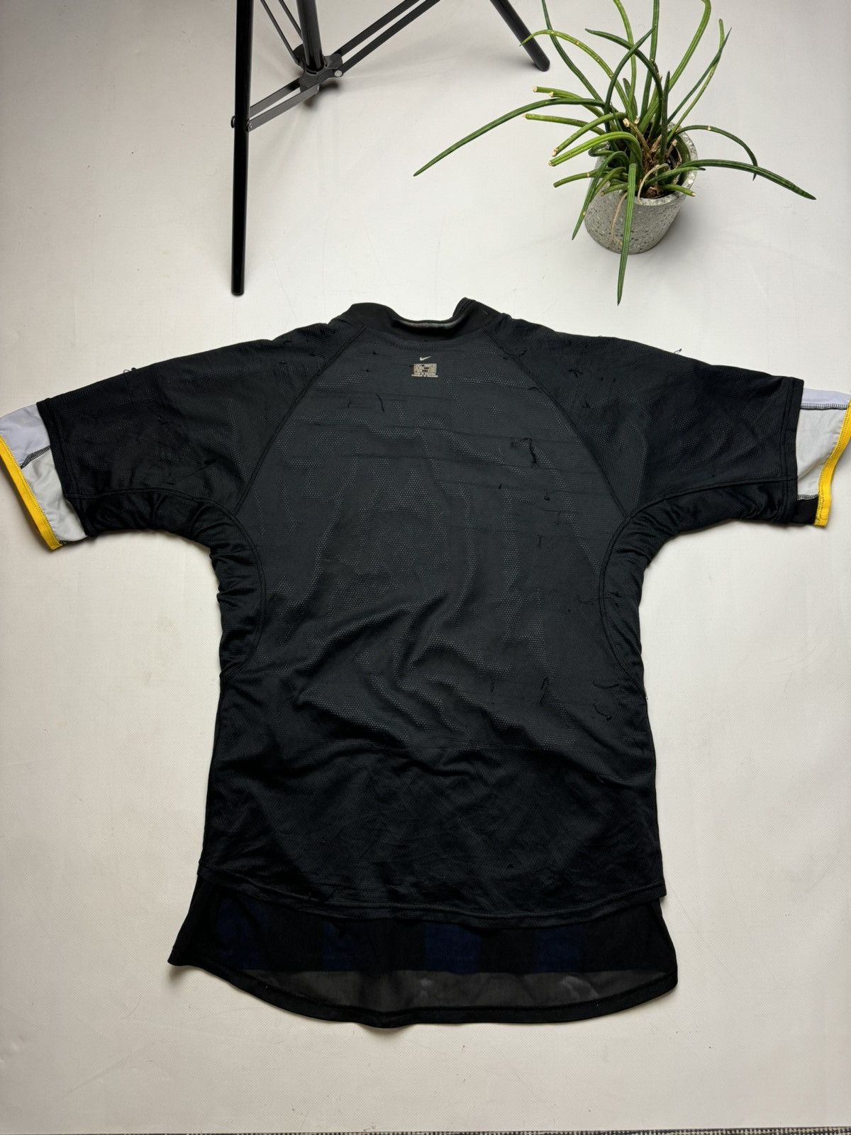Nike × Vintage Nike Inter Milan 2002 Jersey – Retro Soccer Kit y2k Size US L / EU 52-54 / 3 - 11 Thumbnail