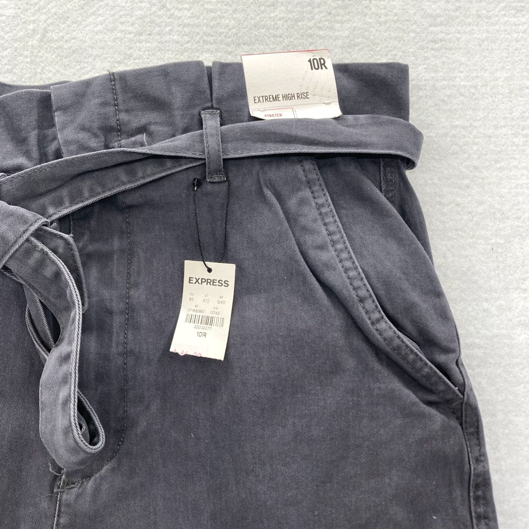 Express EXPRESS Paperbag Pants Women's 10 Gray Stretch Fabric High Rise Ankle Tie Waist Size 32" / US 10 / IT 46 - 3 Thumbnail