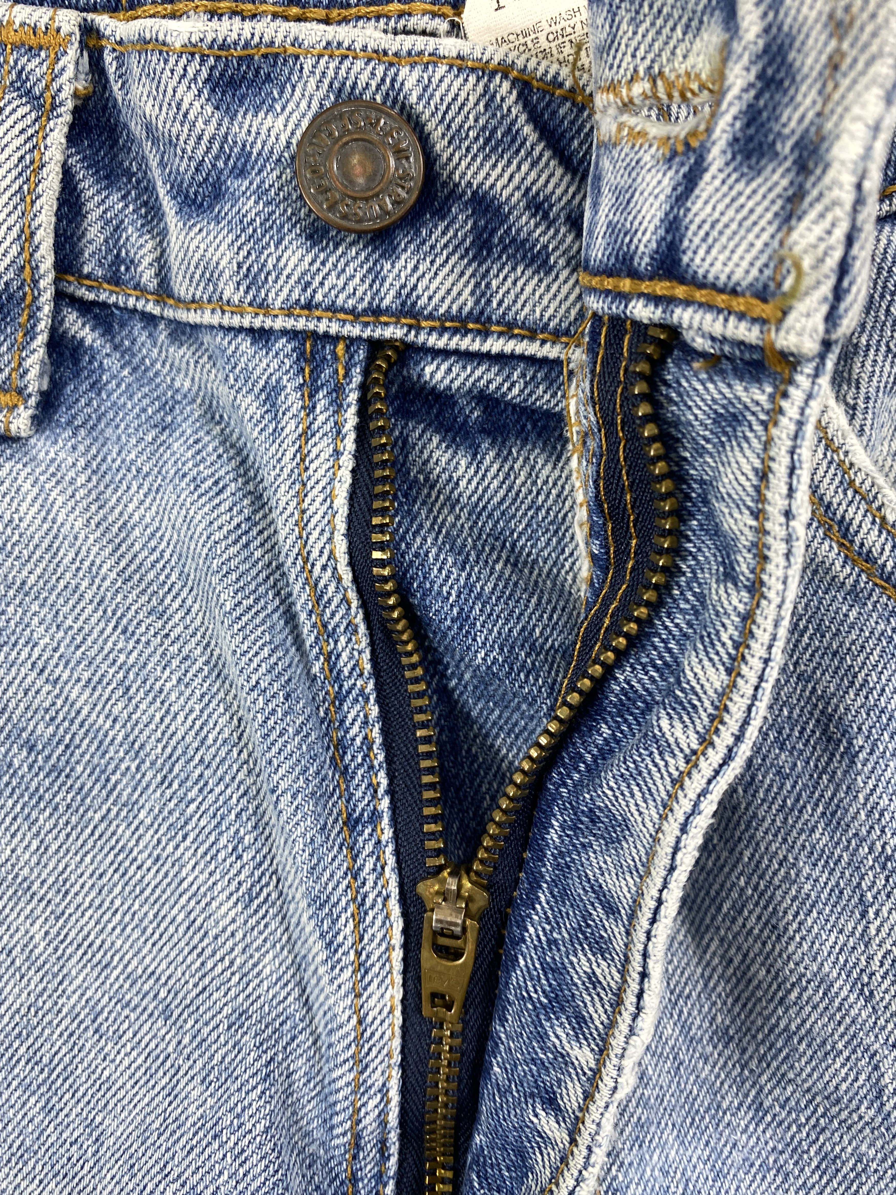 Japanese Brand 90's Light Blue Wash Vintage Levi's 550 USA 28x29.5 -JN1782 Size US 28 / EU 44 - 7 Thumbnail