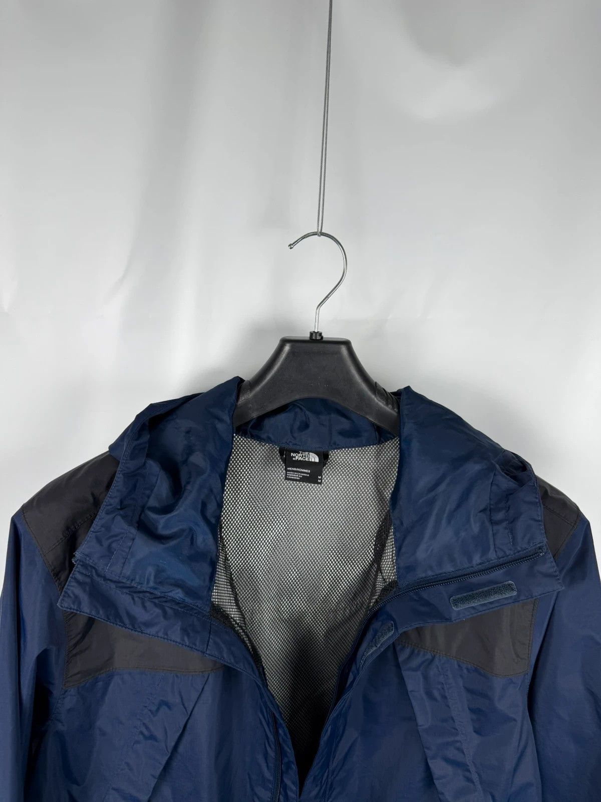 The North Face The North Face Dryvent Hooded Jacket Lightweight Men size M Size US M / EU 48-50 / 2 - 9 Thumbnail