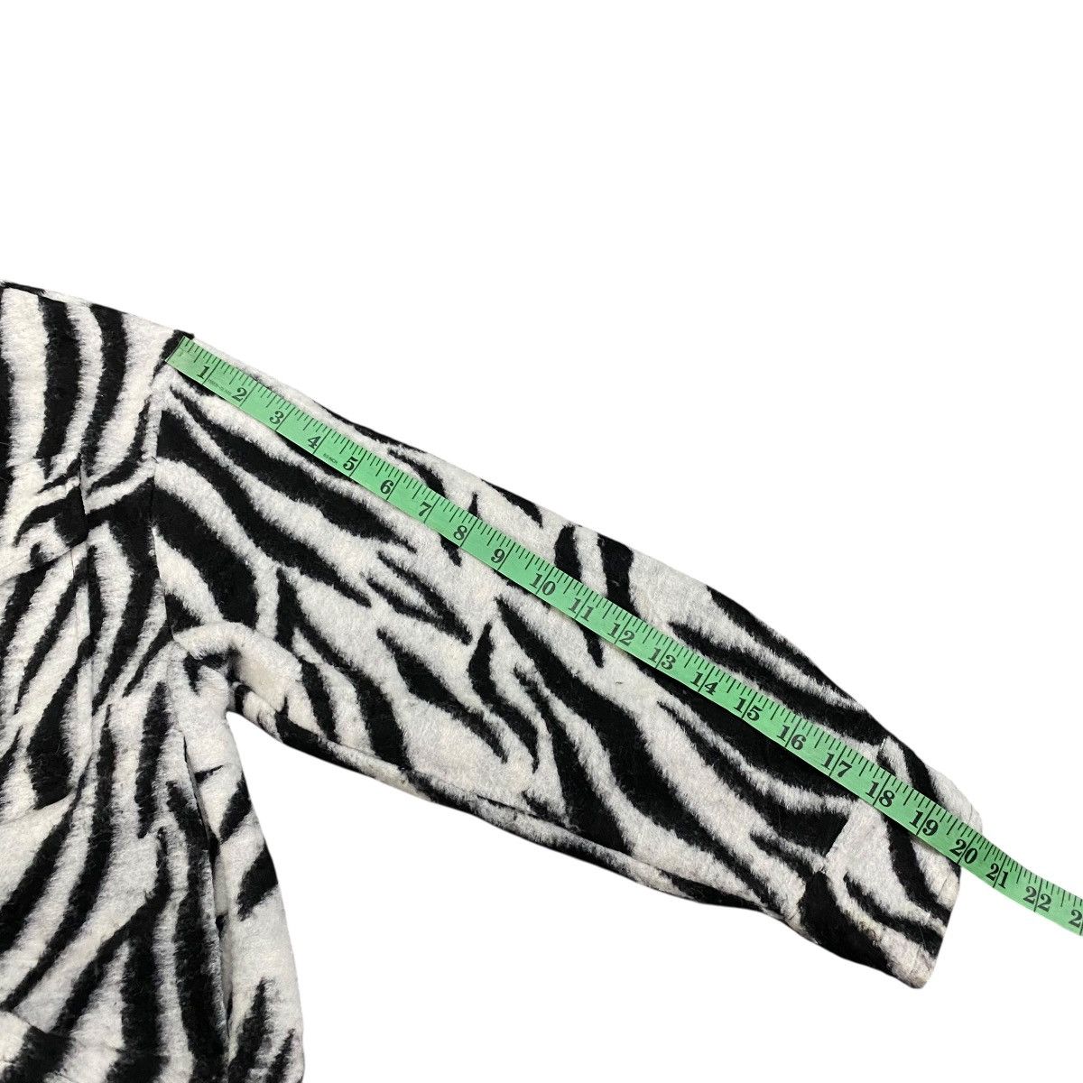 Bershka Bershka Zebra Print Wool Button Jacket M/L Size Size M / US 6-8 / IT 42-44 - 18 Thumbnail