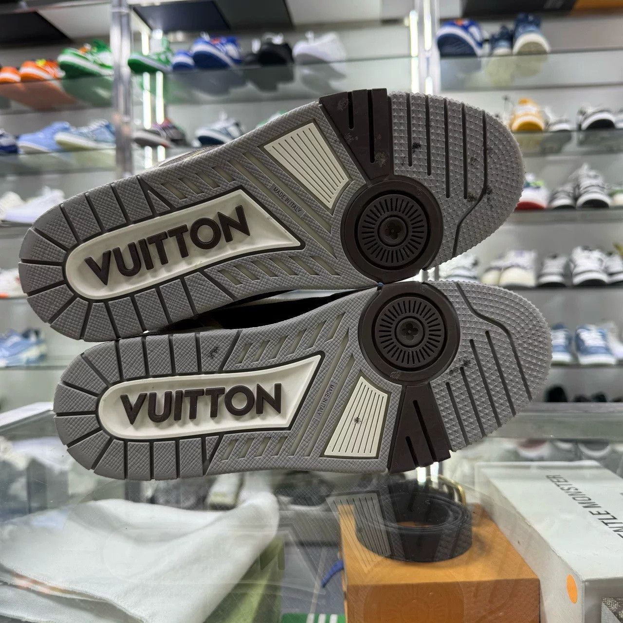 Louis Vuitton Louis Vuitton LV Trainer Sneakers Size US 9 / EU 42 - 5 Thumbnail
