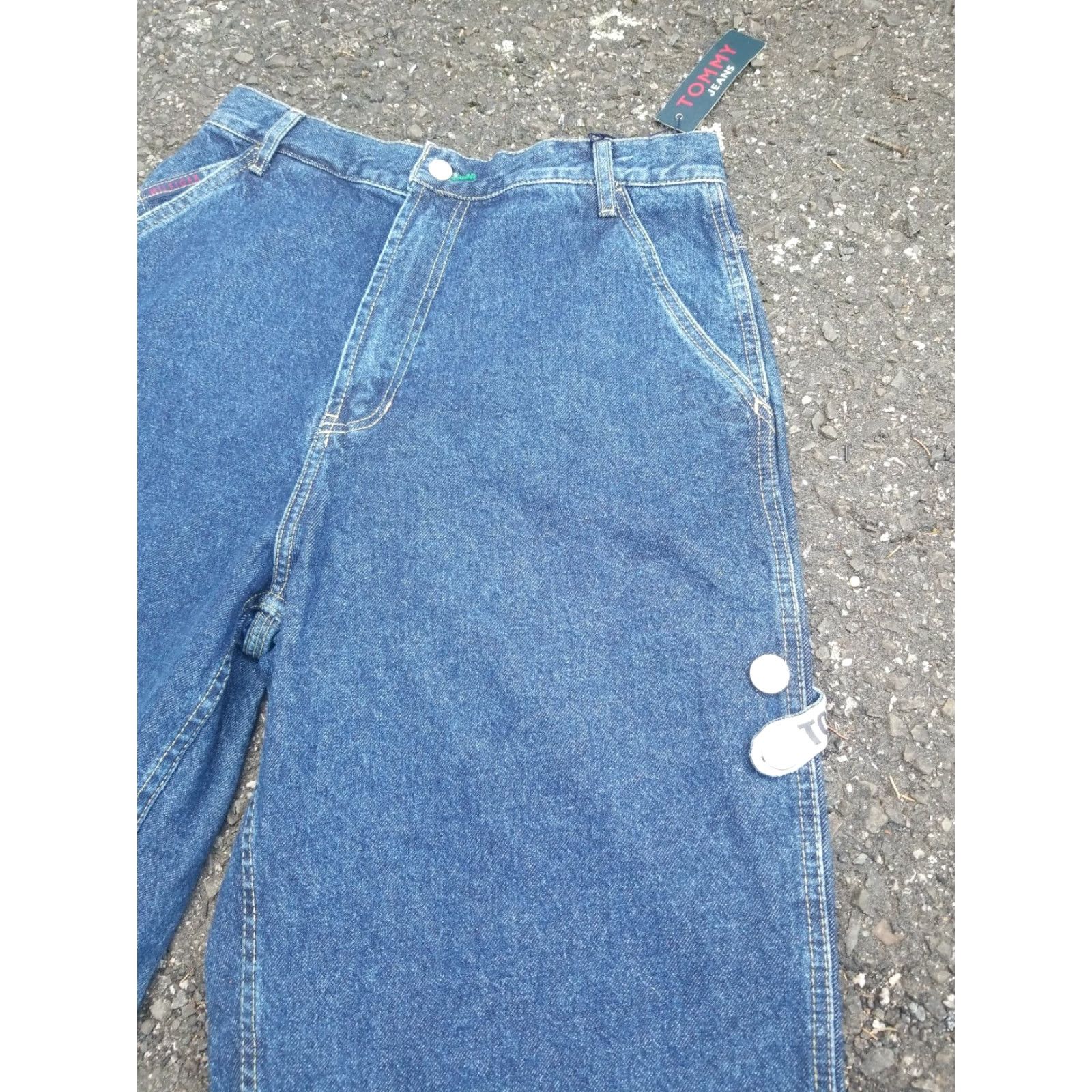 Tommy Hilfiger VINTAGE Tommy Hilfiger Patch Jeans 31x32 Blue 1990s Regular Mens/Unisex 31 Inseam 32 Tommy Jeans Spell Out Loop 31X32 Size US 31 - 2 Thumbnail