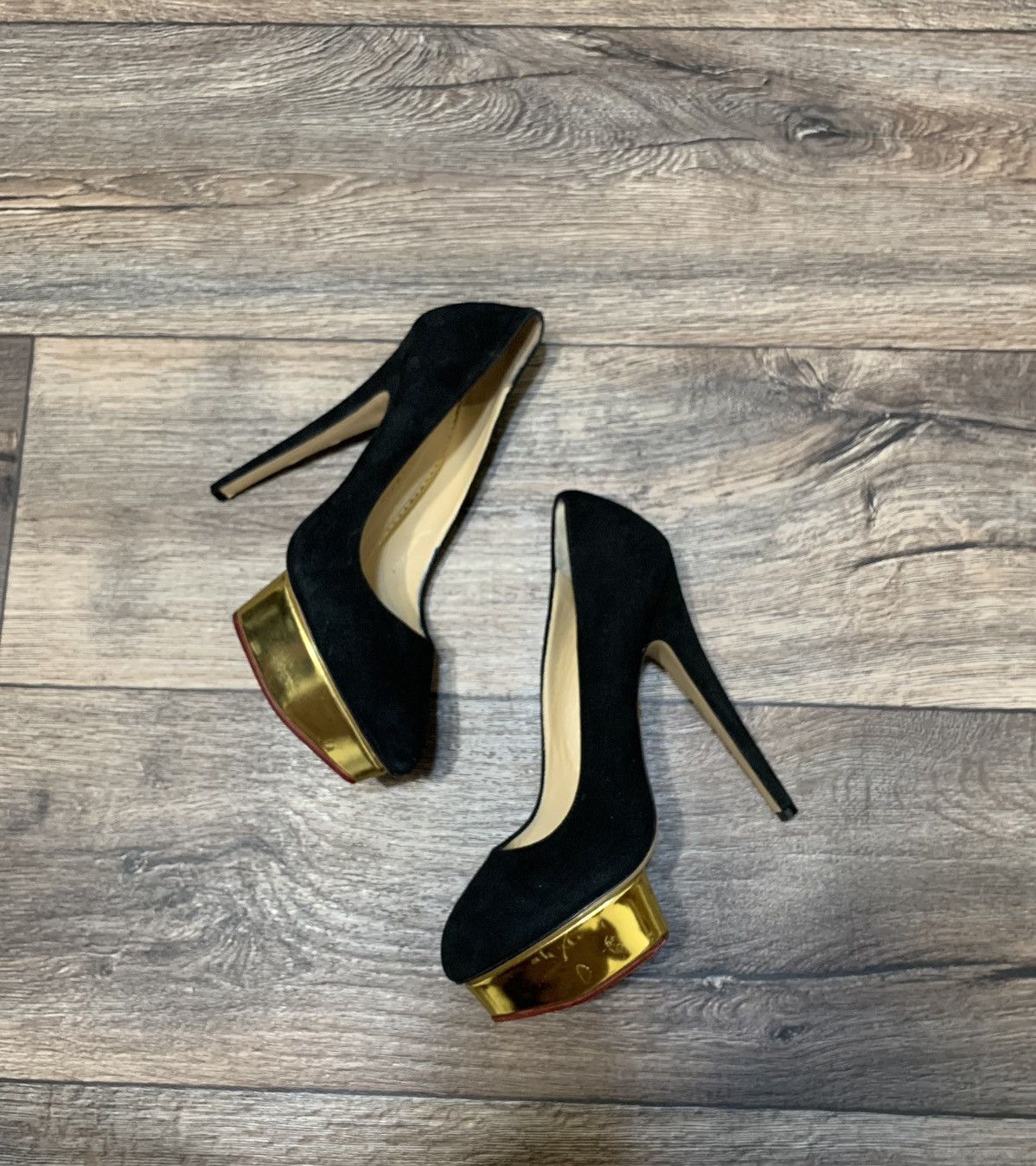 Charlotte Olympia × Designer Charlotte Olympia Dolly Platform Pumps Black Suede Heels Size US 8.5 / IT 38.5 - 4 Thumbnail