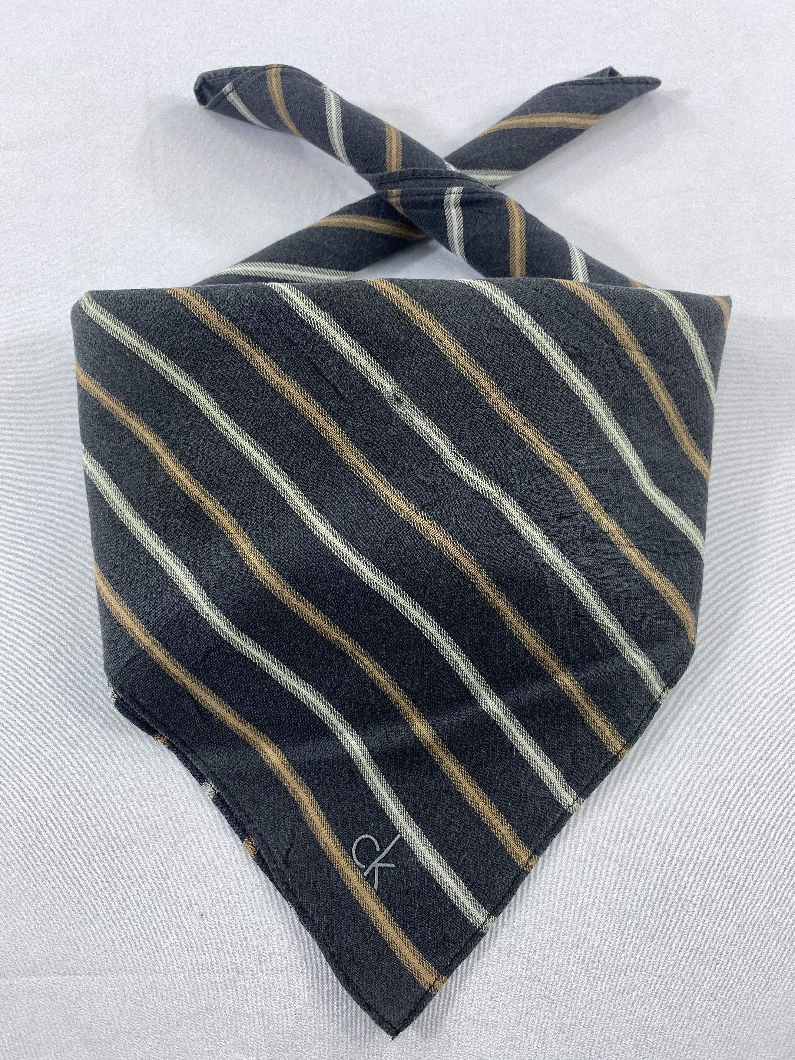 Calvin Klein Calvin Klein Handkerchief / Bandana / Neckerchief Size ONE SIZE - 2 Thumbnail