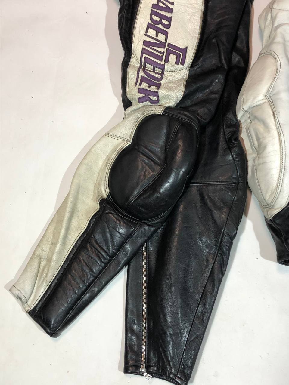 Sports Specialties Schwabenleder Racing Moto Track Suit Leather Vintage Size US L / EU 52-54 / 3 - 7 Thumbnail