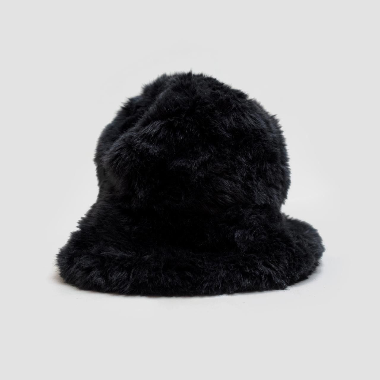 Takahiromiyashita The Soloist. Takahiro Miyashita The Soloist fall winter 2021 Huge Fur Hat Size ONE SIZE - 1 Thumbnail