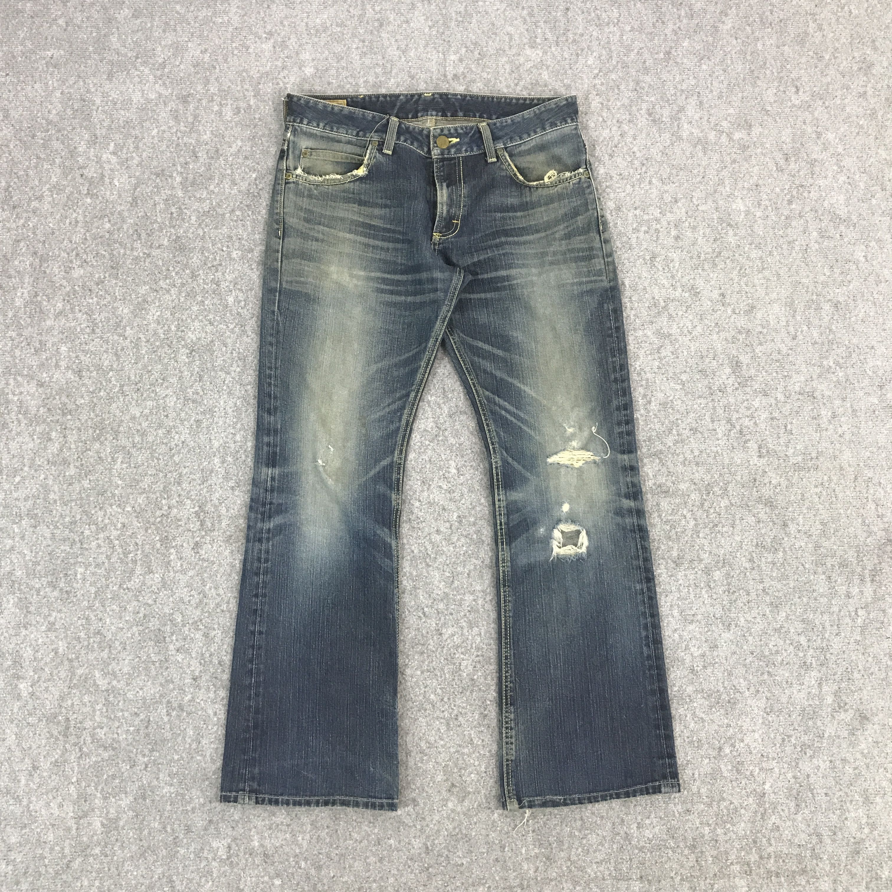 Lee FLARE LEE RIDERS DISTRESSED DENIM PANTS Size US 33 - 1 Thumbnail