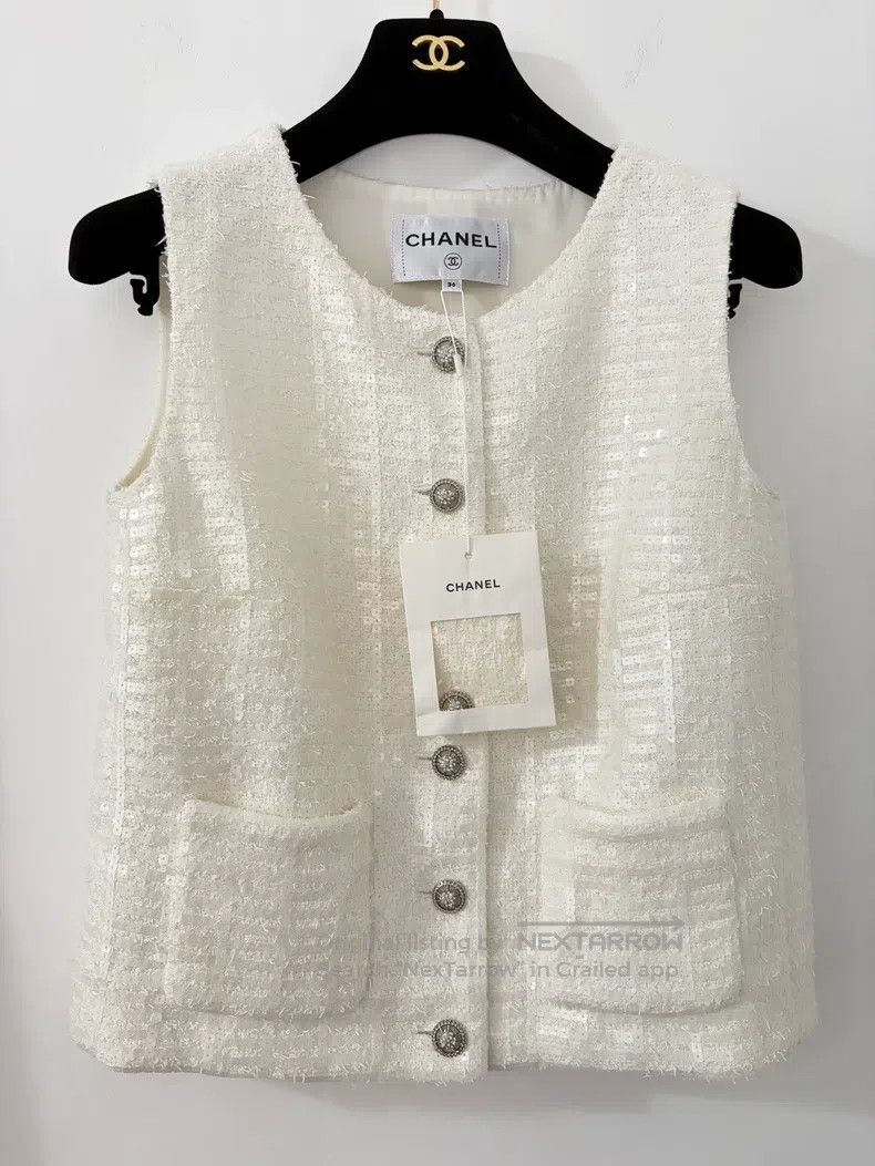 Chanel Chanel White sequined vest Size XS / US 0-2 / IT 36-38 - 1 Thumbnail