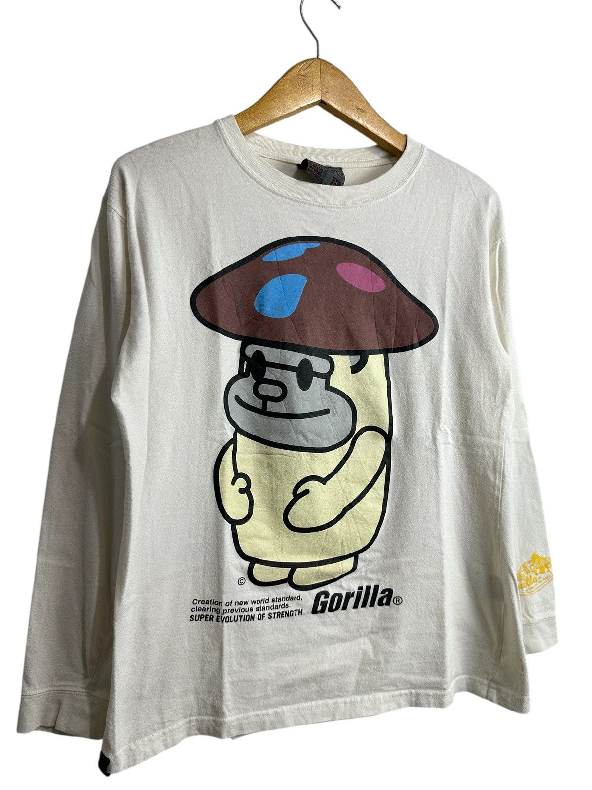 20471120 GORILLA BACK AND HIT LONG SLEEVE TEE Size US M / EU 48-50 / 2 - 6 Thumbnail