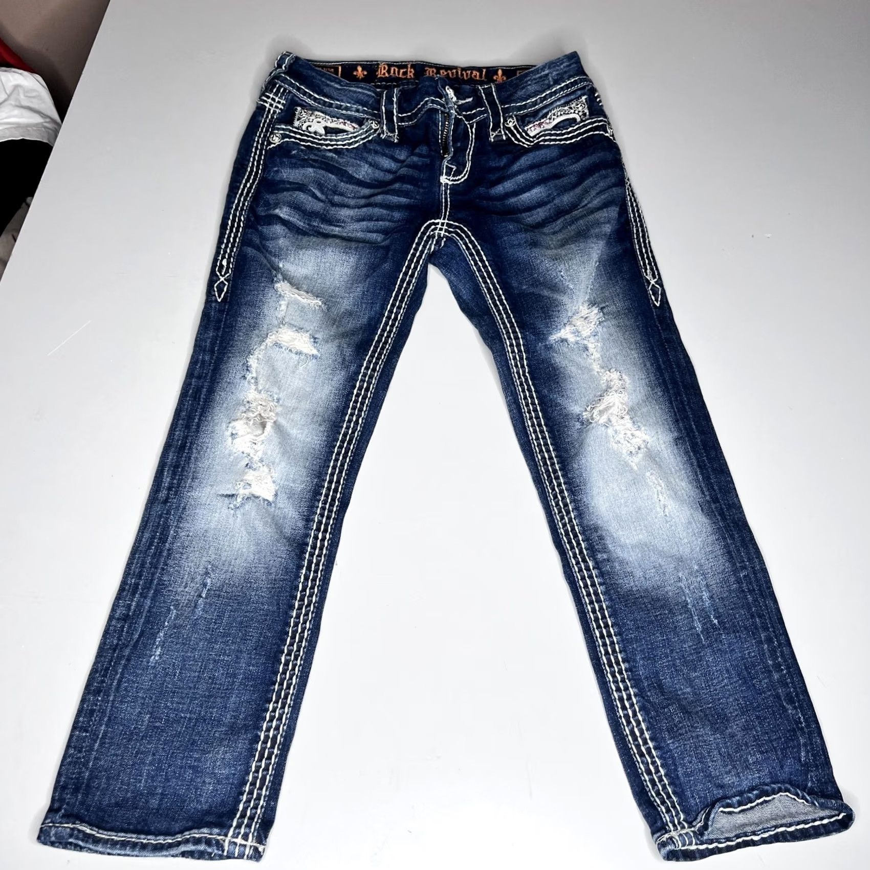 Vintage Rock Revival Jeans Womens Noelle Capri Blue Denim Rhinestone Embroidered Distressed 26 Capris Size 26" / US 2 / IT 38 - 6 Thumbnail