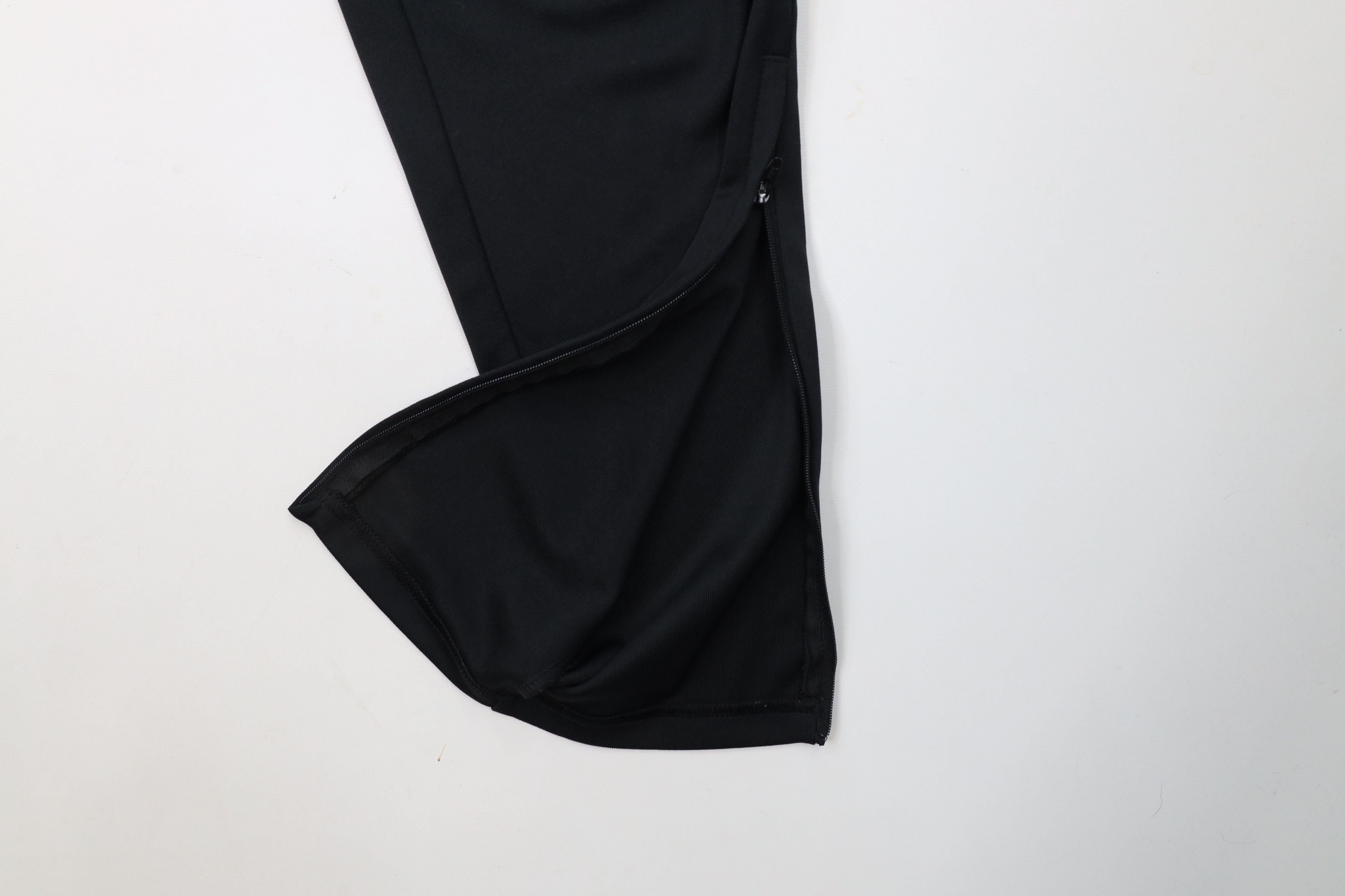 Adidas × Vintage Vintage Adidas Tapered Leg Soccer Warm Up Sweatpants Black Size US 34 / EU 50 - 5 Thumbnail
