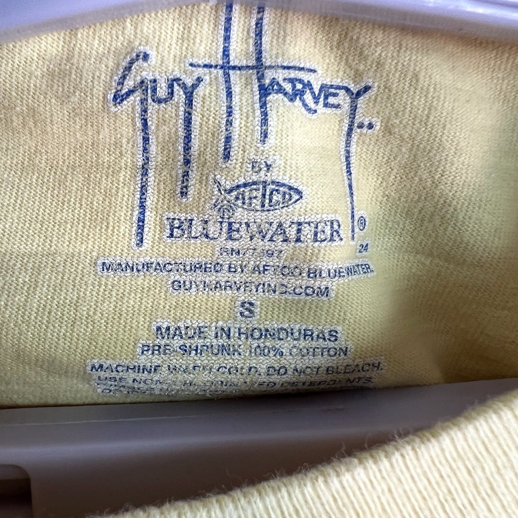 Guy Harvey VINTAGE Guy Harvey Shirt Mens S Yellow Graphic Long Sleeve Crew Neck 38 in Chest Spring Summer Fall Fish Graphic Print Mens Size US S / EU 44-46 / 1 - 6 Thumbnail
