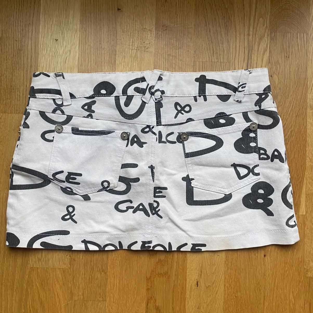 🏰DOLCE ALERT🚨 DOLCE GABBANA SKIRT