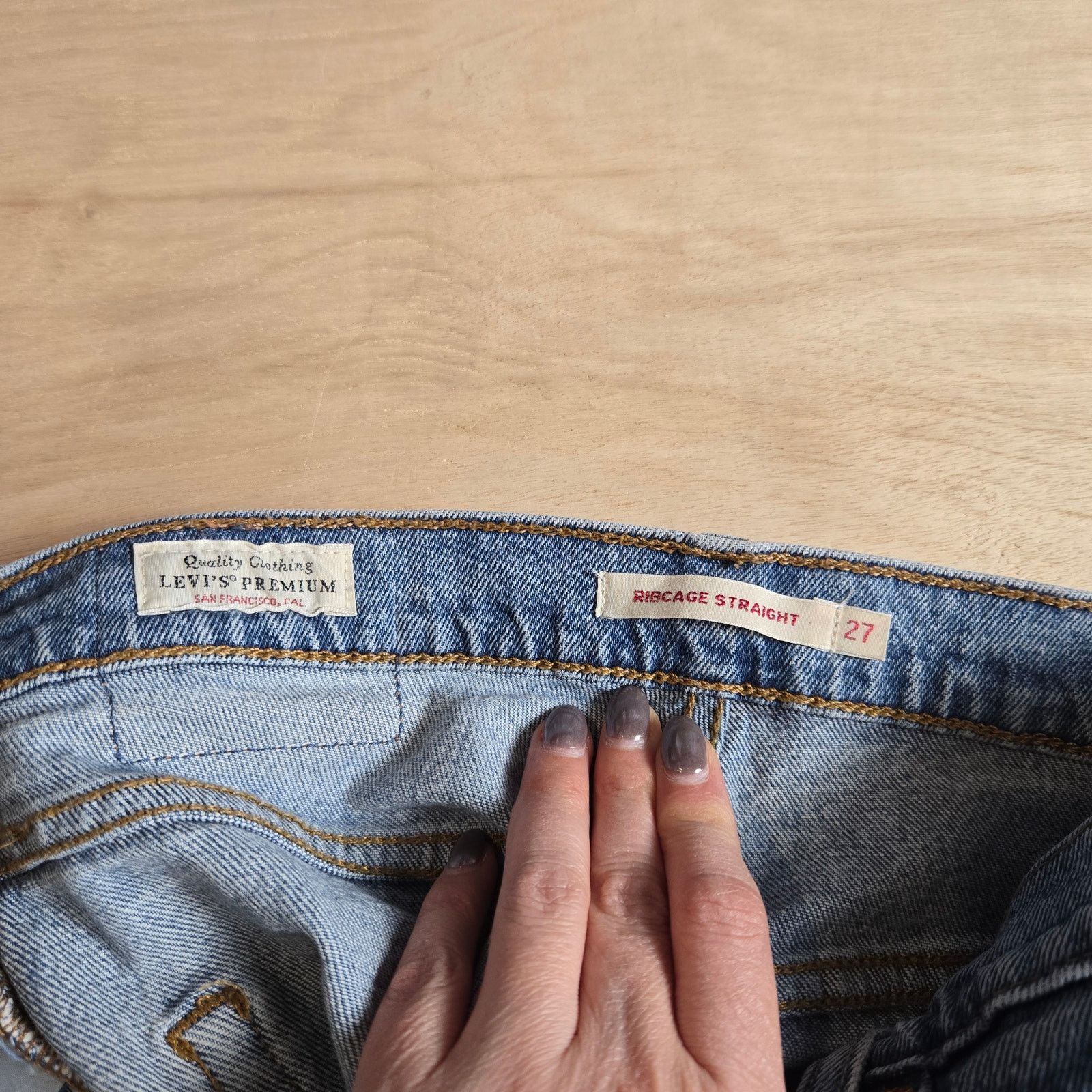 Levi's 2018 Levi's Ribcage Straight big E 27 button fly distressed Size 27" / US 4 / IT 40 - 5 Thumbnail