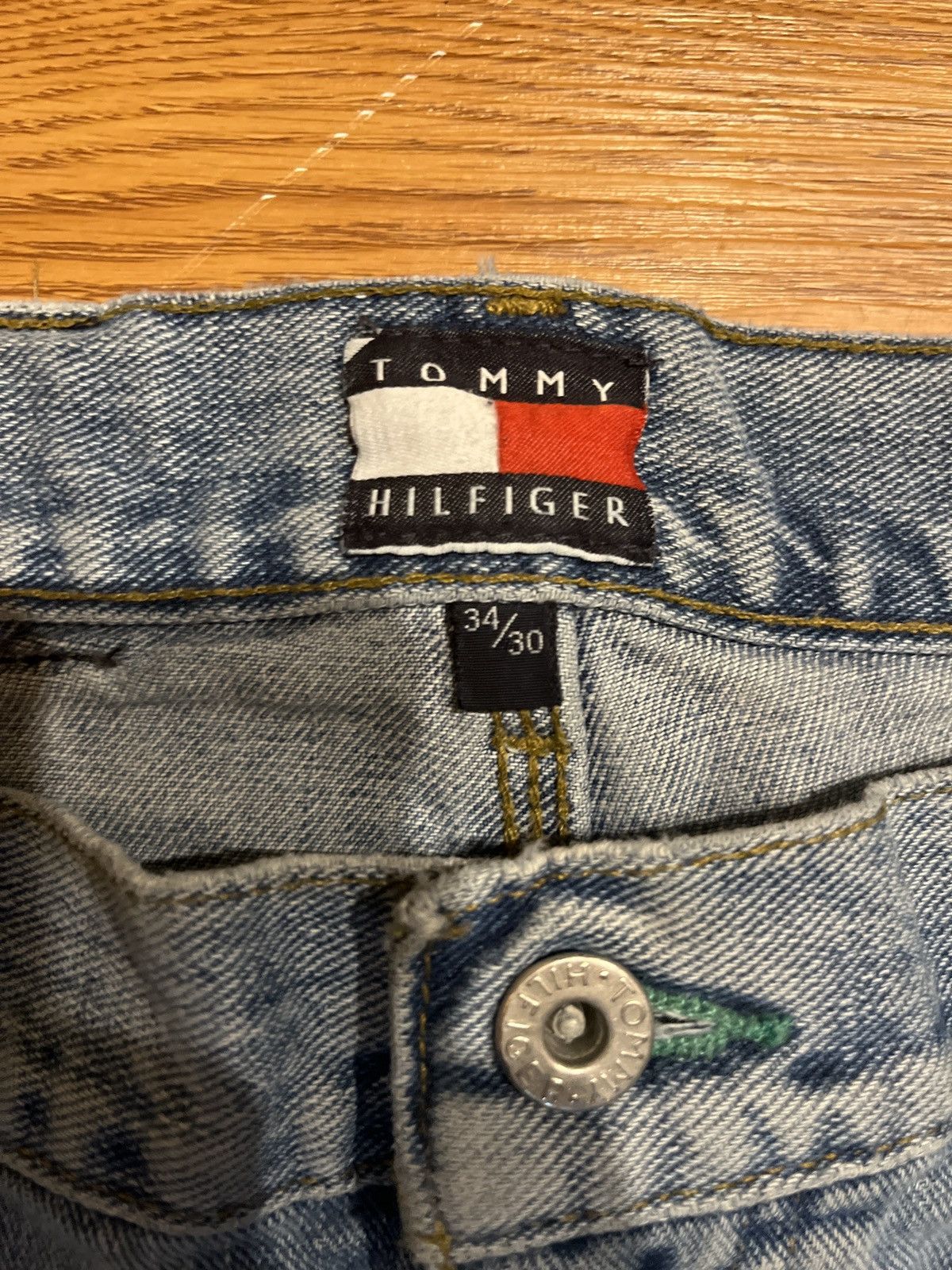 Tommy Hilfiger vintage 90’s baggy faded tommy hilfiger jeans Size US 34 / EU 50 - 5 Thumbnail