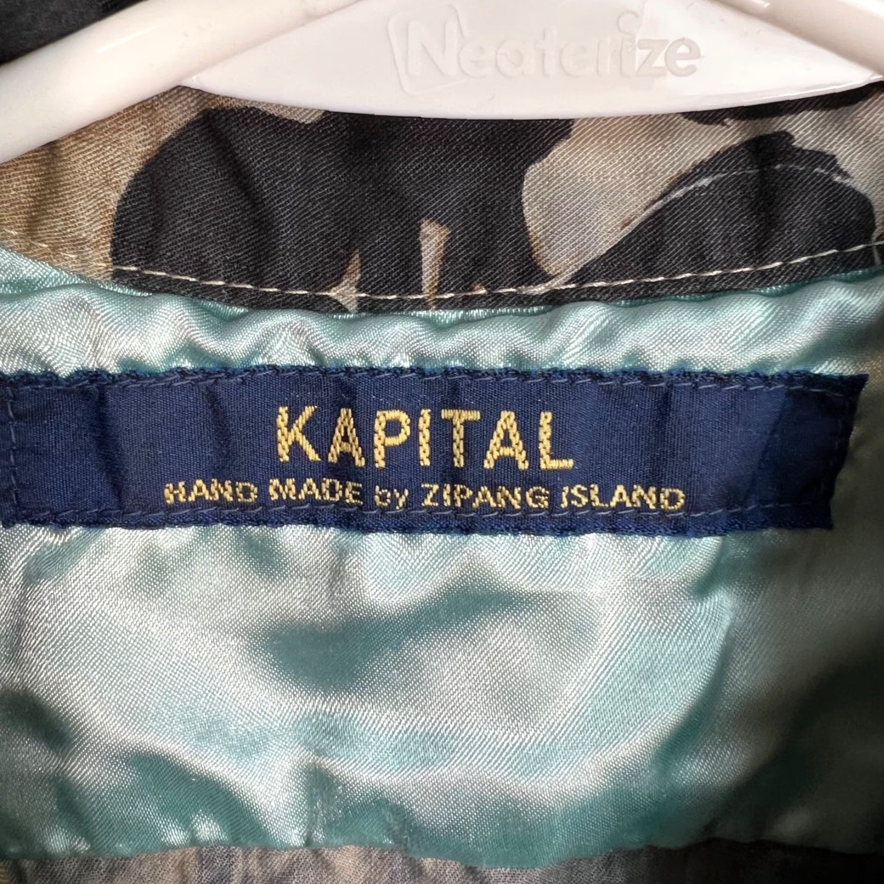 Kapital Kapital Button-Up Shirt Mens Small Hawaiian Floral Cotton Rayon Tan Black Island Zipang Vintage: No, 90s? Size US S / EU 44-46 / 1 - 3 Thumbnail