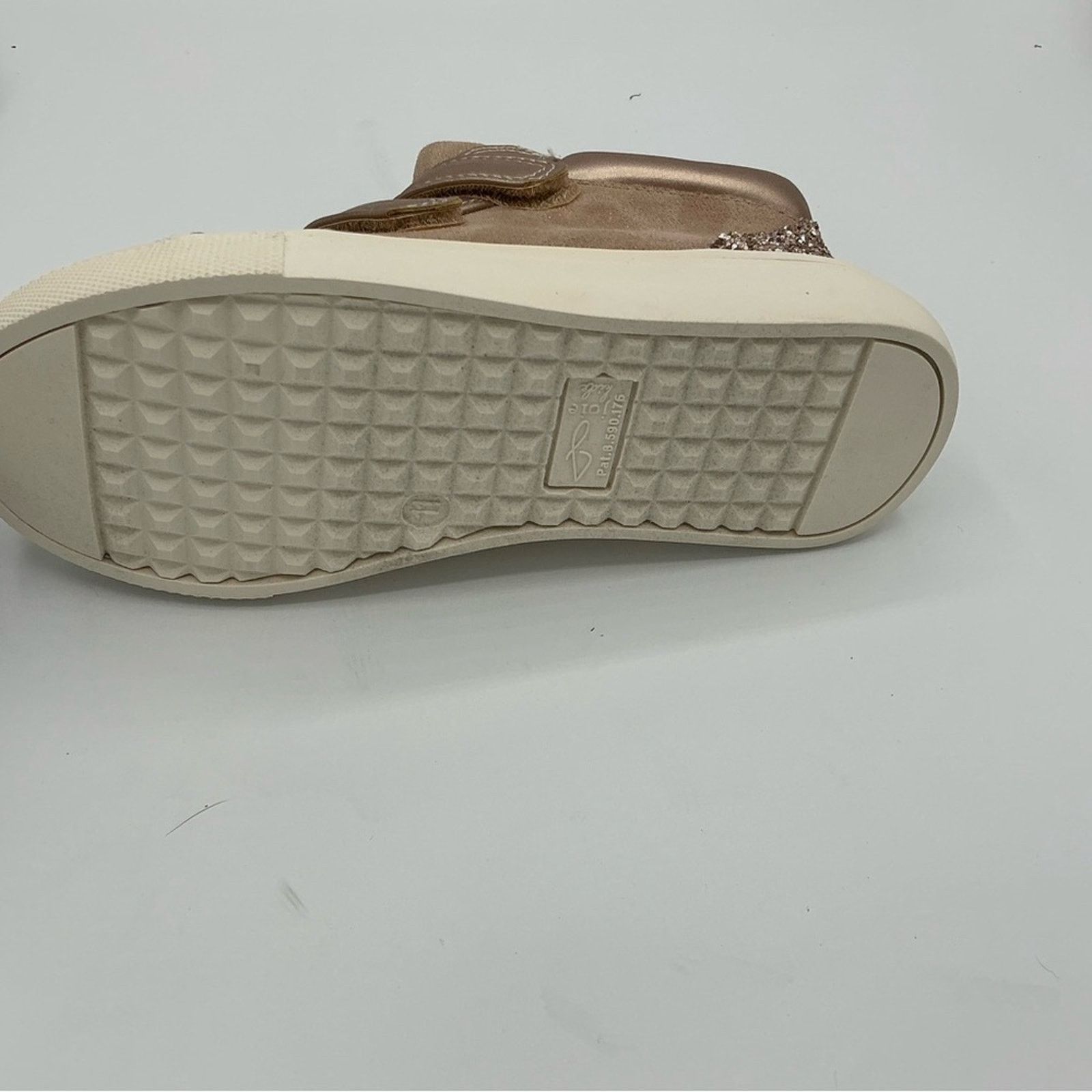 Joie Joie Kids Sneakers in Glittery Beige and Brown Size 6 Size US 6 / IT 36 - 4 Thumbnail