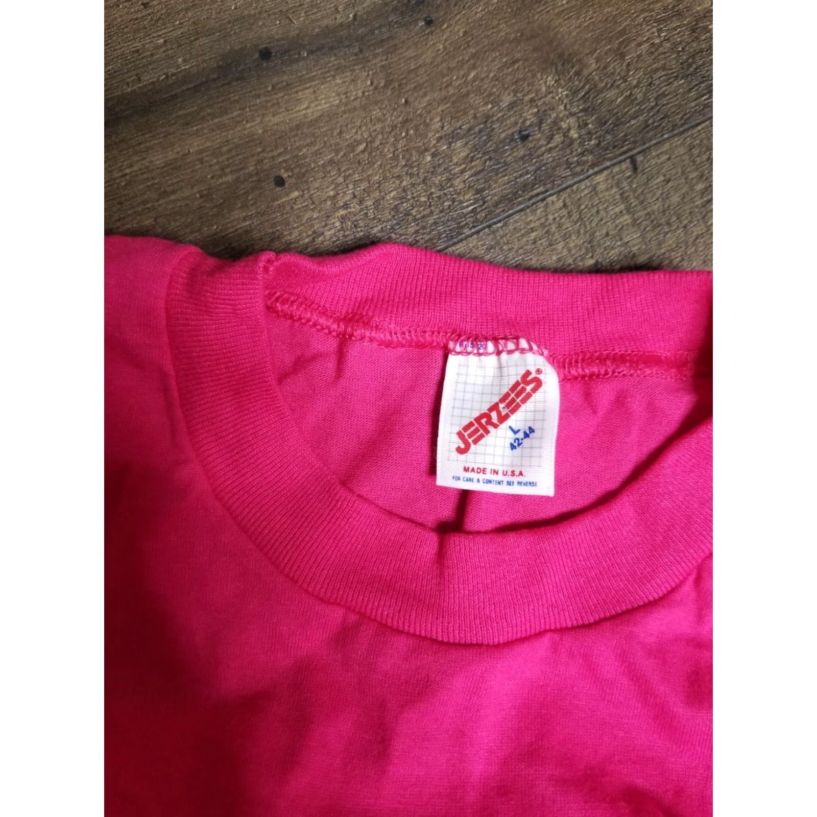 Jerzees VINTAGE Jerzees T-Shirt Mens L Pink 90s 50/50 Crew Neck Short Sleeve Made USA Blank Tee Size US L / EU 52-54 / 3 - 4 Thumbnail