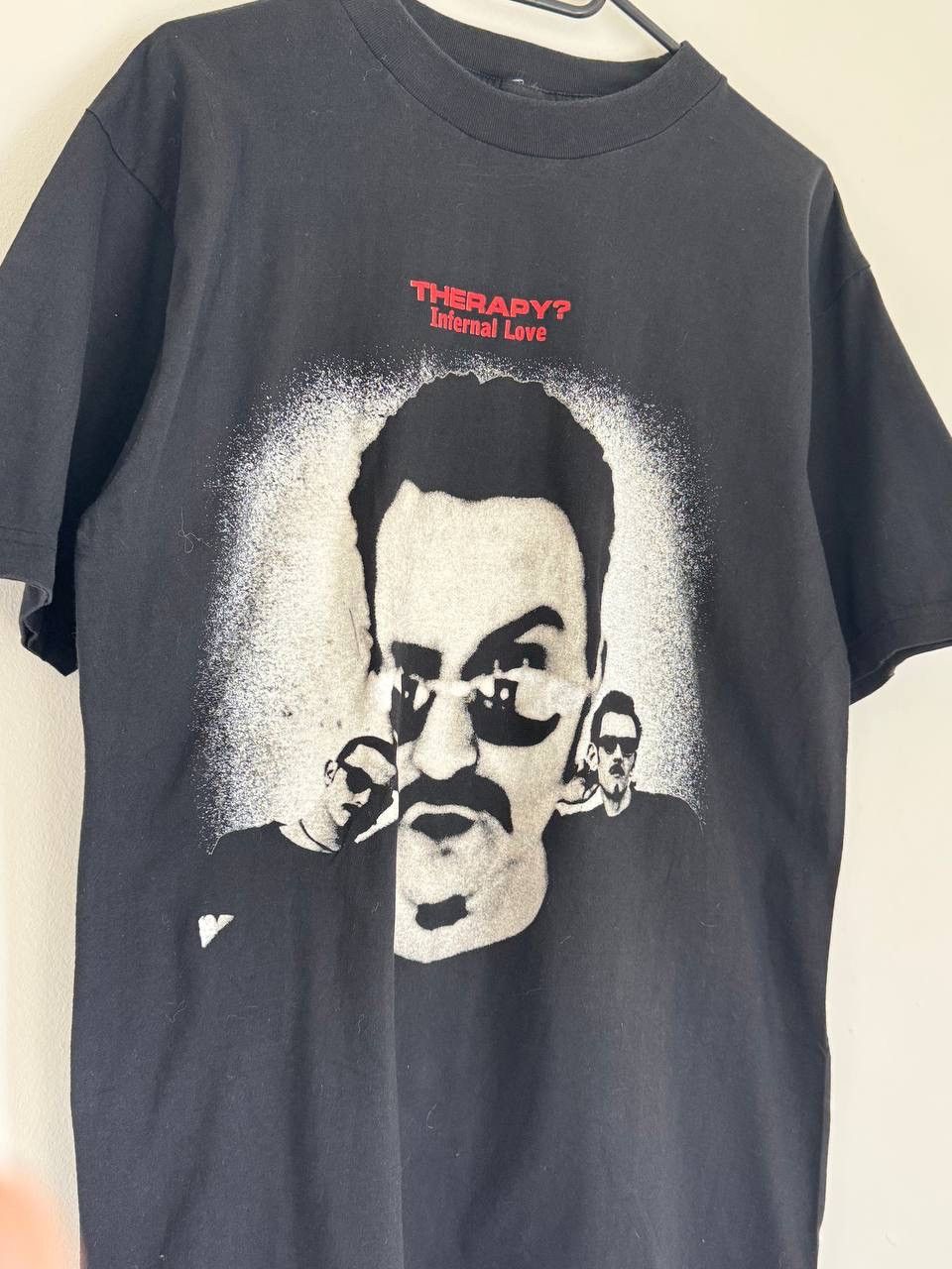 Band Tees Vintage 90s Therapy Infernal Love Rock Tee Big Logo Rare Size US L / EU 52-54 / 3 - 2 Thumbnail