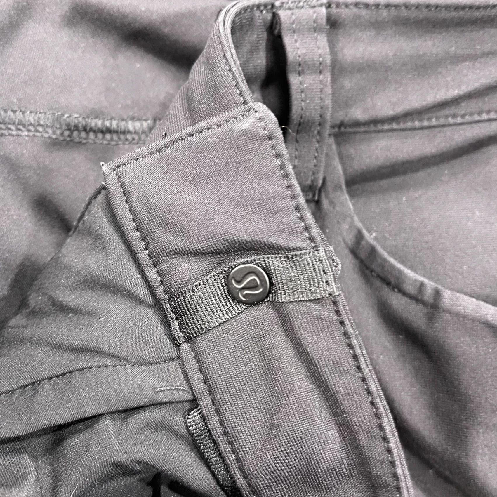Lululemon Lululemon Mens Pants 36x33 Chino Classic 5-Pocket Logo Button Black Warpstreme Casual Size US 36 / EU 52 - 5 Thumbnail