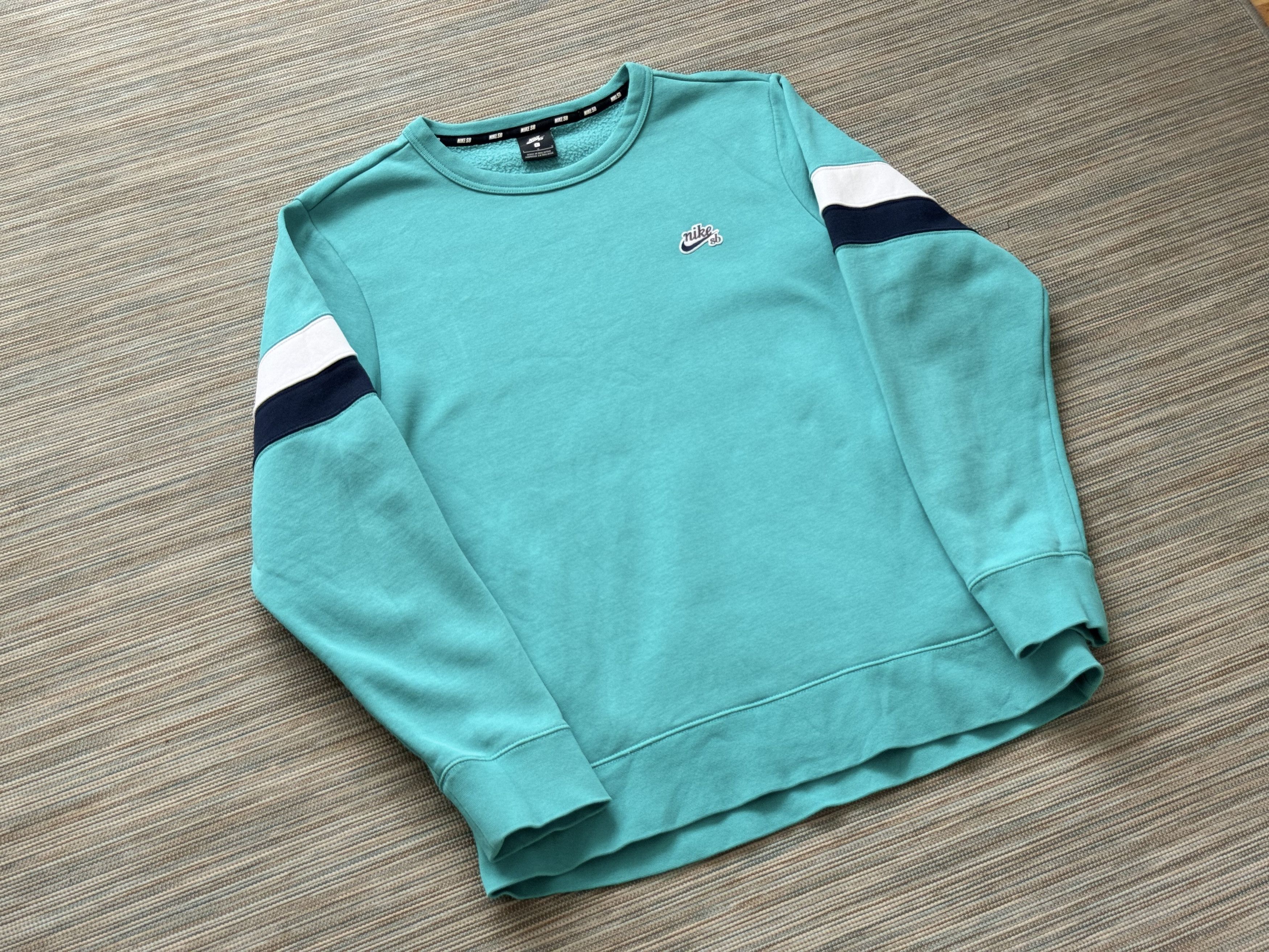 Nike SB Turquoise sweatshirt NIKE SB Size US L / EU 52-54 / 3 - 7 Thumbnail