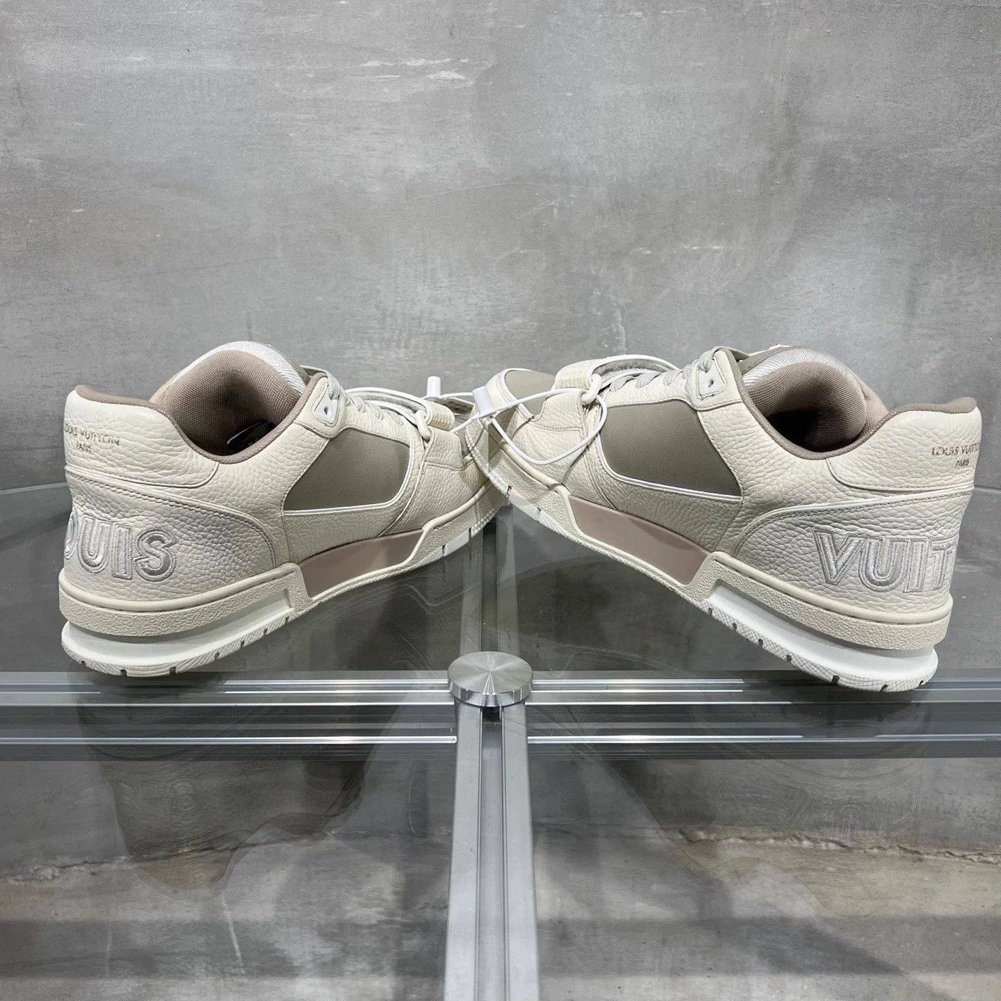Louis Vuitton LV Trainer Off-White UK7.5 / 41.5 Size US 7.5 / IT 37.5 - 5 Thumbnail