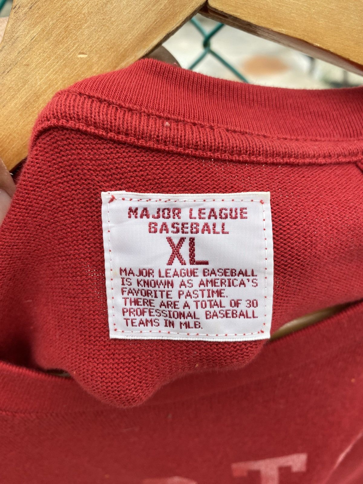 MLB Boston red sox X Uniqlo long sleeve tee Size US XL / EU 56 / 4 - 6 Thumbnail