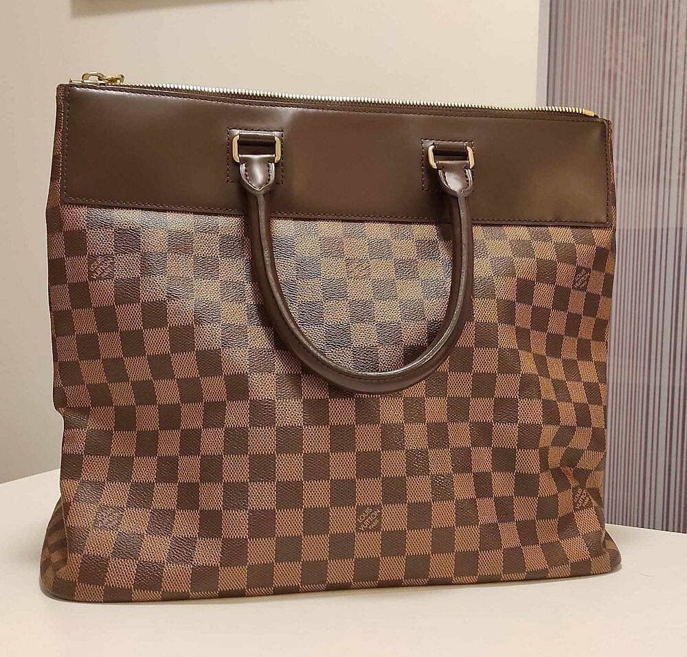 Louis Vuitton Louis Vuitton Greenwich PM Damier Ebene Bag Size ONE SIZE - 3 Thumbnail
