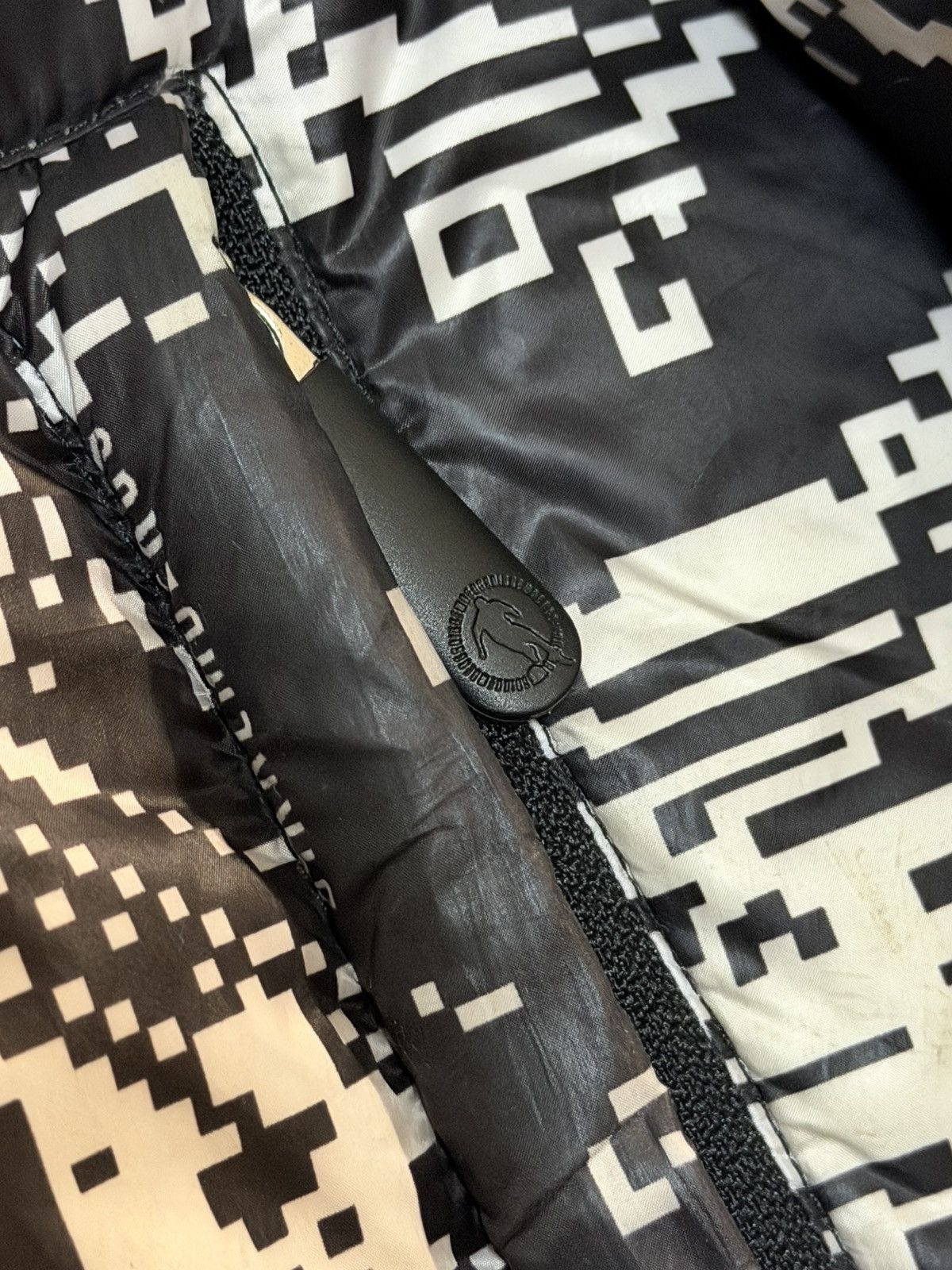 Dirk Bikkembergs Rare Dirk Bikkembergs Waves Puffer Jacket Margiela Raf 424 Size US L / EU 52-54 / 3 - 13 Thumbnail