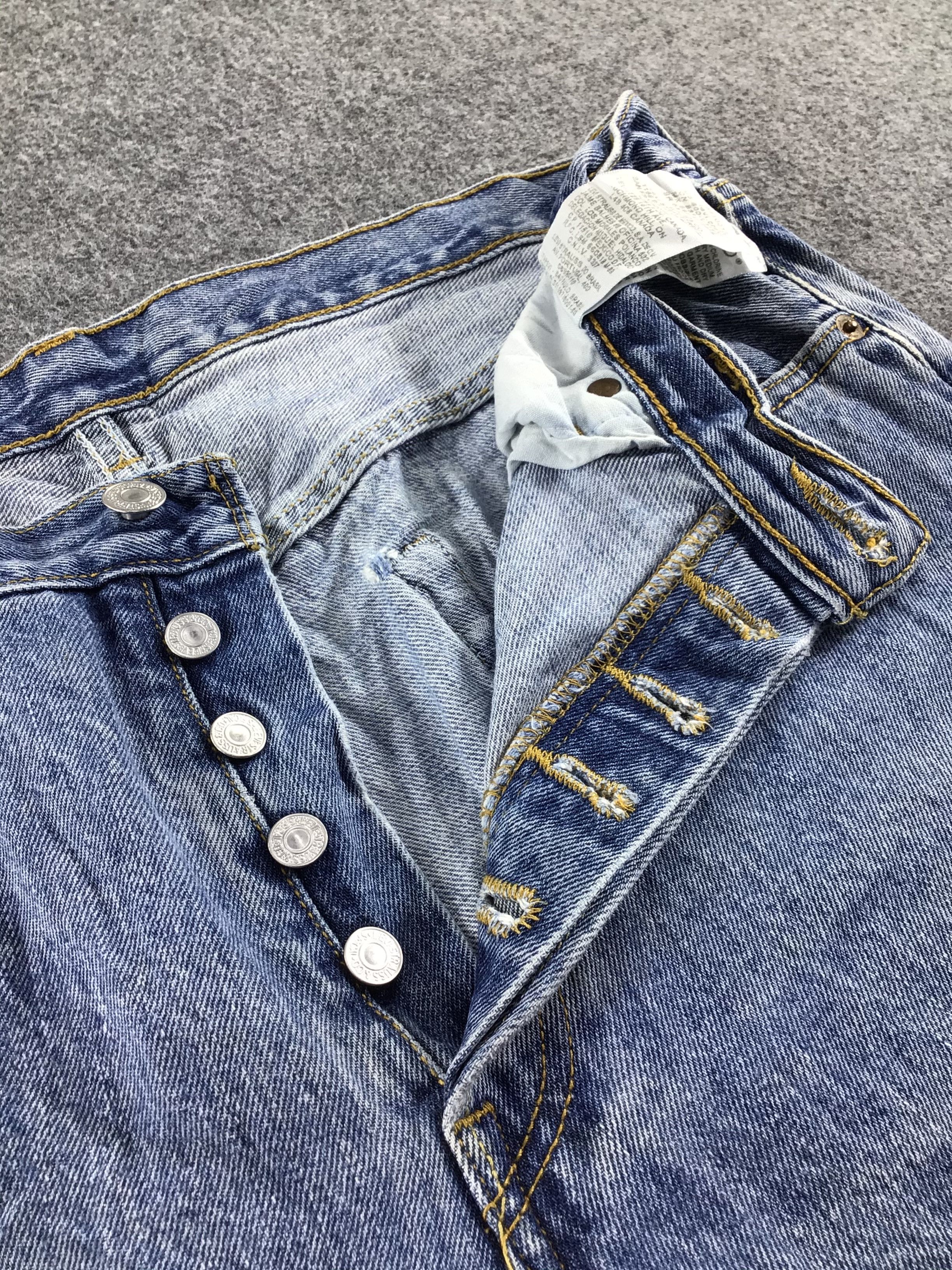 Levi's Levis 501 Jeans Faded Blue Denim-J395 Size US 35 - 8 Thumbnail