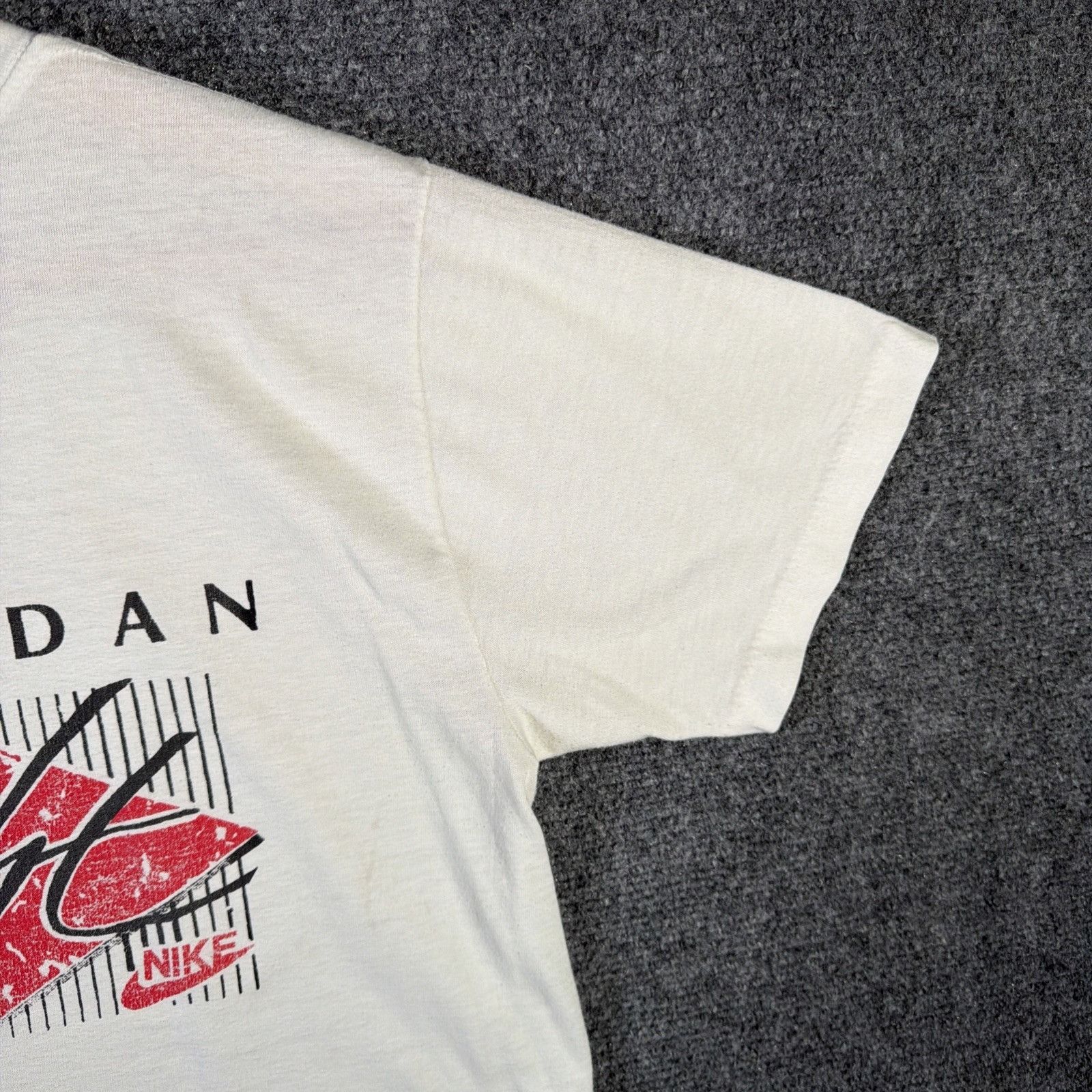 Nike Vintage Nike Shirt Mens Large White 80s Air Jordan Flight Size US L / EU 52-54 / 3 - 3 Thumbnail
