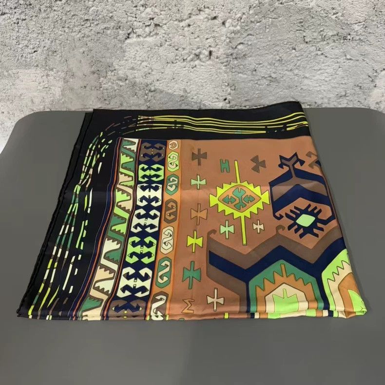 Hermes Hermes Silk Scarf 90x90 Brand New-2506 Size ONE SIZE - 4 Thumbnail
