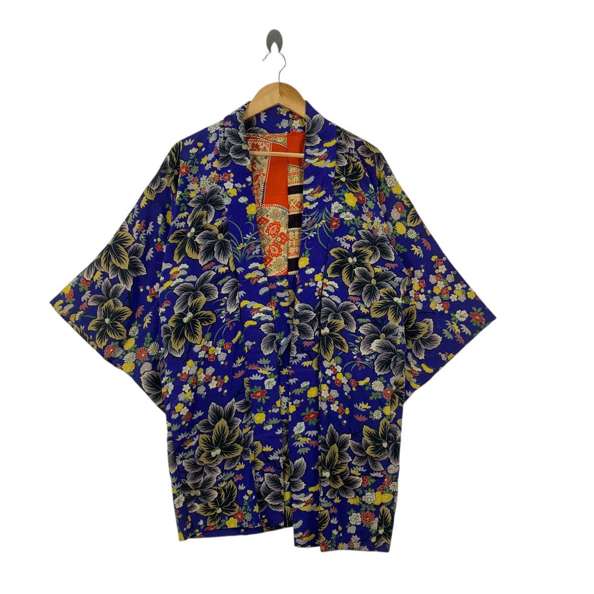 Vintage Vintage 70s KIMONO JAPAN SAKURA Floral AOP Sukajan Coat Size M / US 6-8 / IT 42-44 - 4 Thumbnail