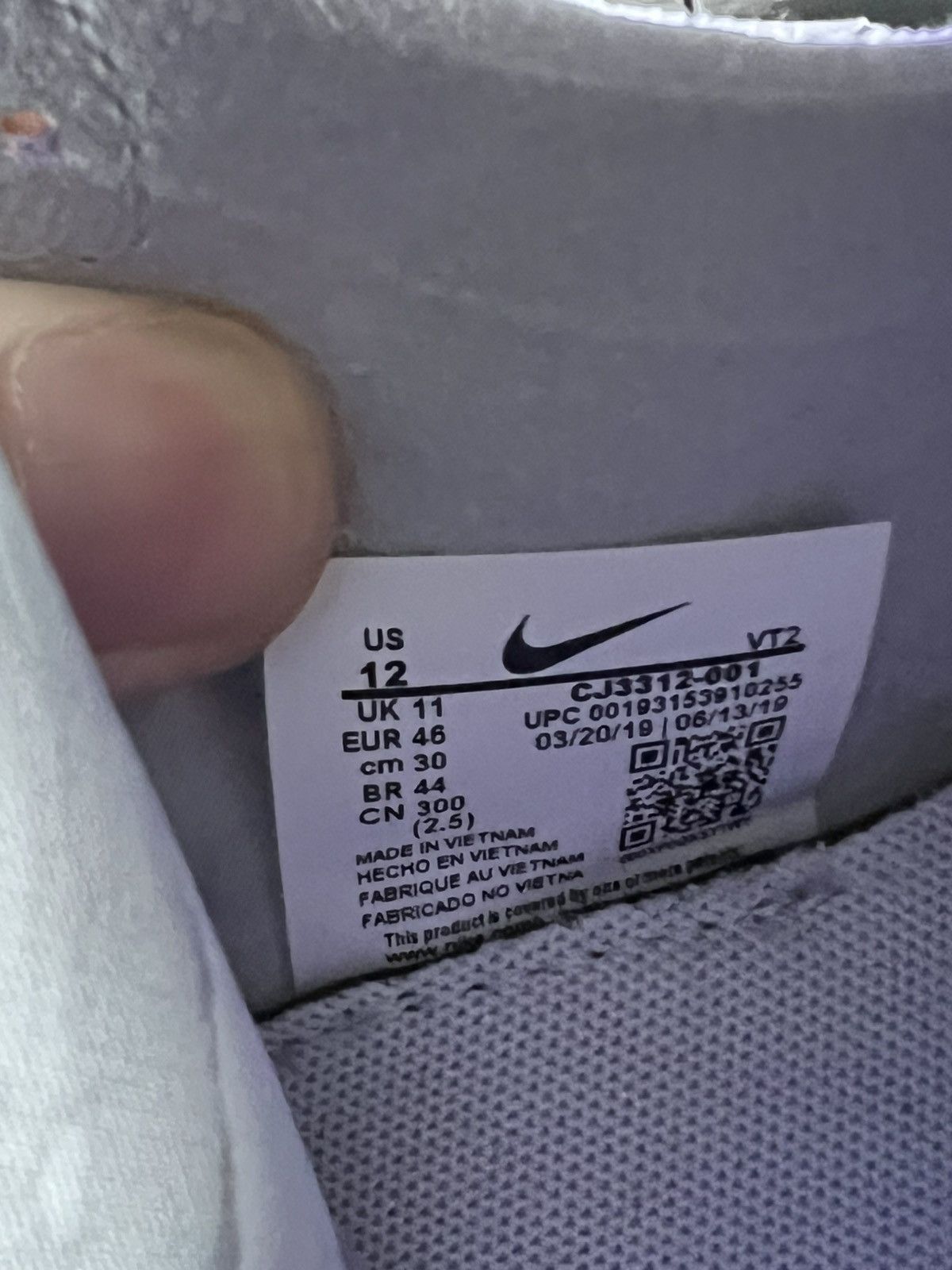 Nike NIKE ELEMENT 55 x KENDRICK LAMAR Size US 12 / EU 45 - 4 Thumbnail