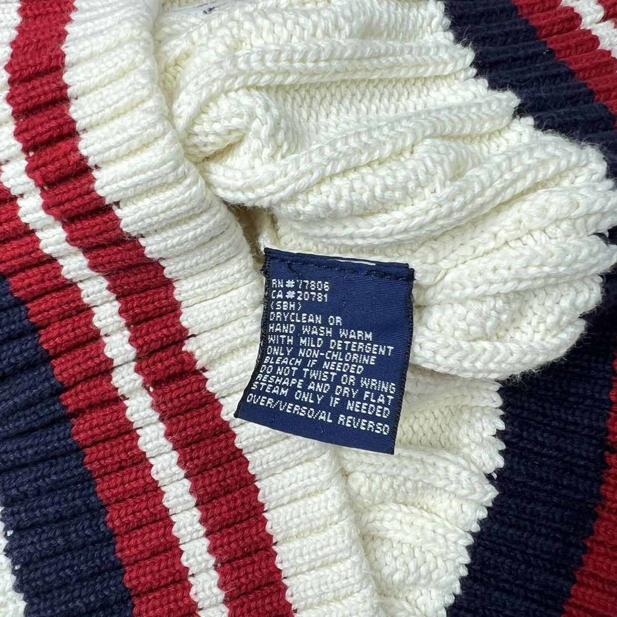Tommy Hilfiger × Vintage VTG Tommy Hilfiger Sweater Vest White V-Neck Cable Knit Y2K Size US M / EU 48-50 / 2 - 9 Thumbnail