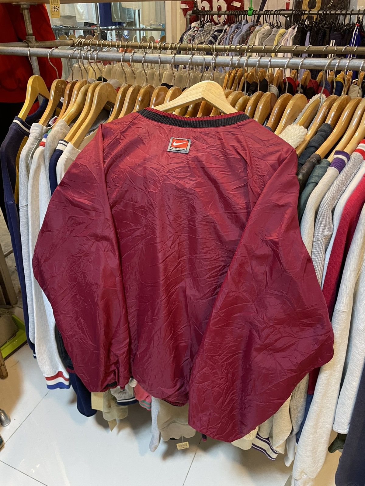 Nike Vintage Nike Team V Neck Windbreaker Size US XL / EU 56 / 4 - 3 Thumbnail
