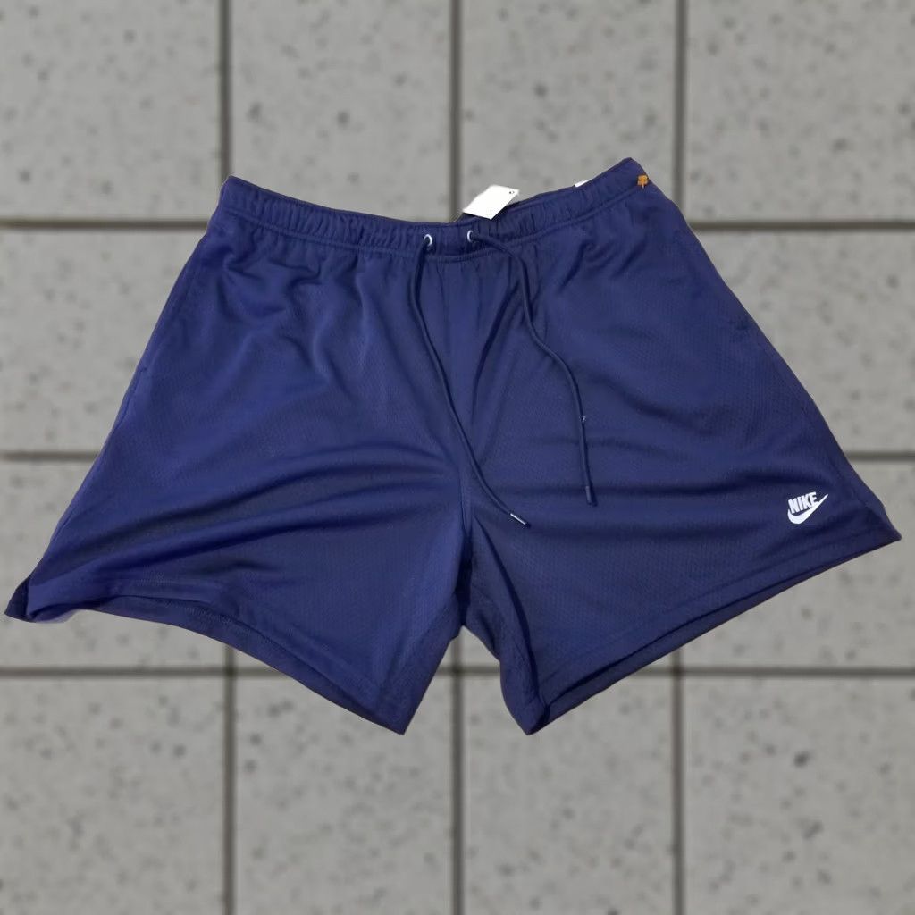 Nike Nike Mens Large Blue Athletic Gym Workout Shorts, Elastic Waist Drawstring, Polyester Size US 33 - 1 Thumbnail