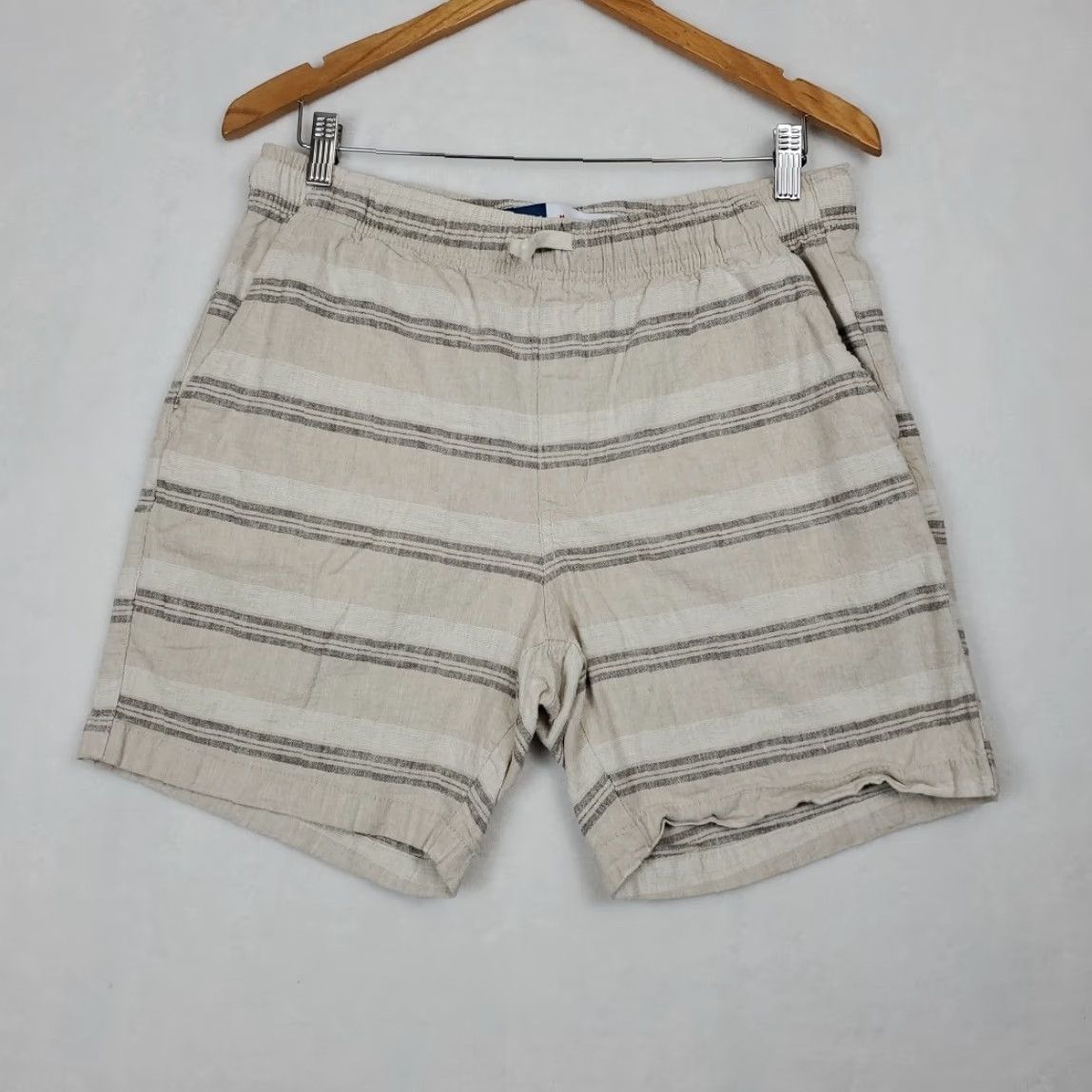 Old Navy Old Navy Linen Blend Shorts Mens M Natural Striped Elastic Band 7" Inseam Knit Chino Casual Travel Pocket Pockets Summer Men Size US 31 - 2 Thumbnail