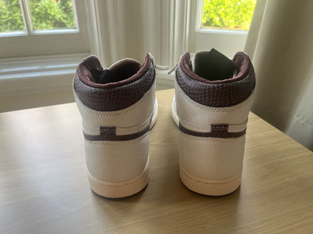 A Ma Maniere × Nike Jordan 1 Retro High OG Size US 12 / EU 45 - 5 Thumbnail