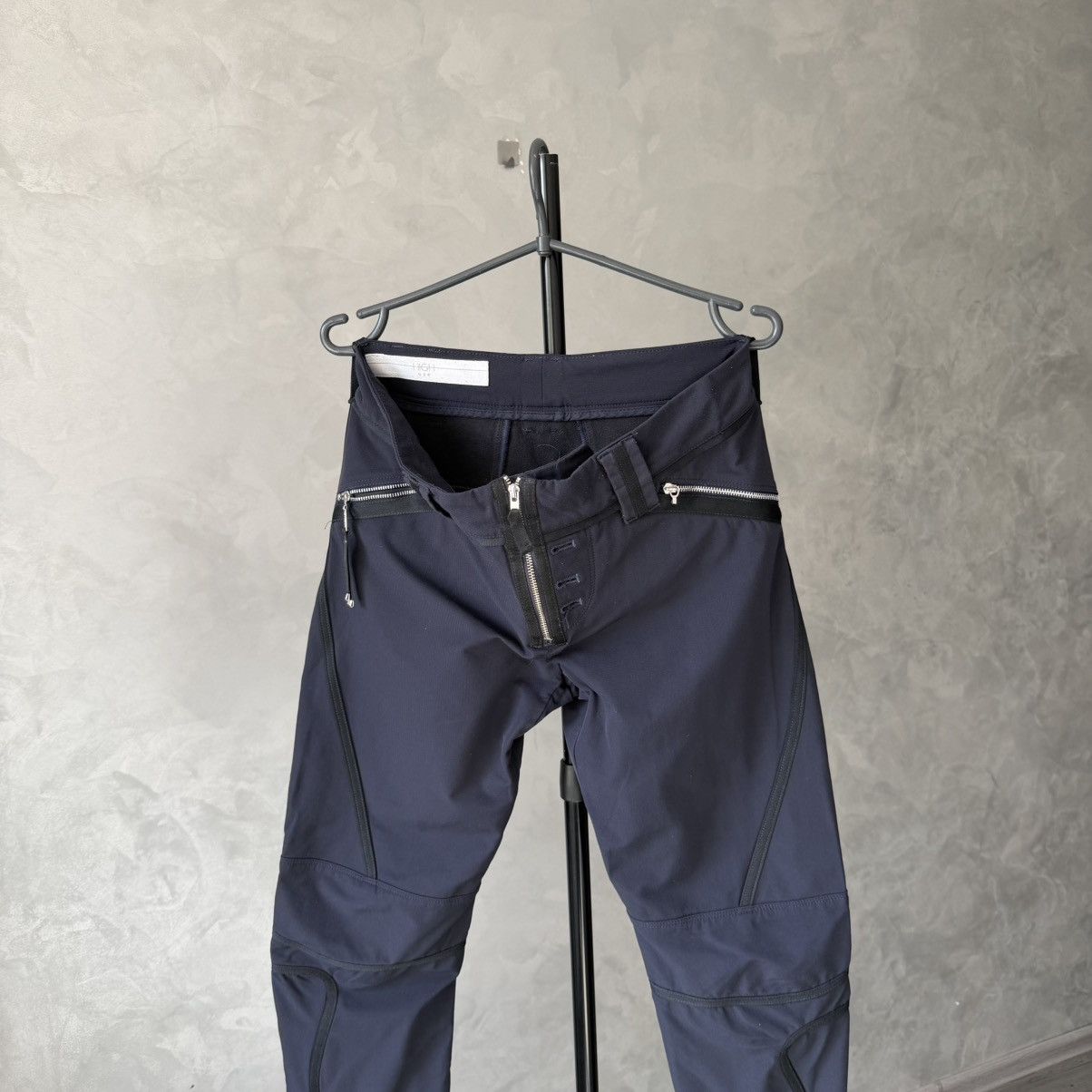 Other High Use By Claire Campbell Nylon Tech Avantgarde Pants Size 25" / US 0 / IT 36 - 2 Thumbnail