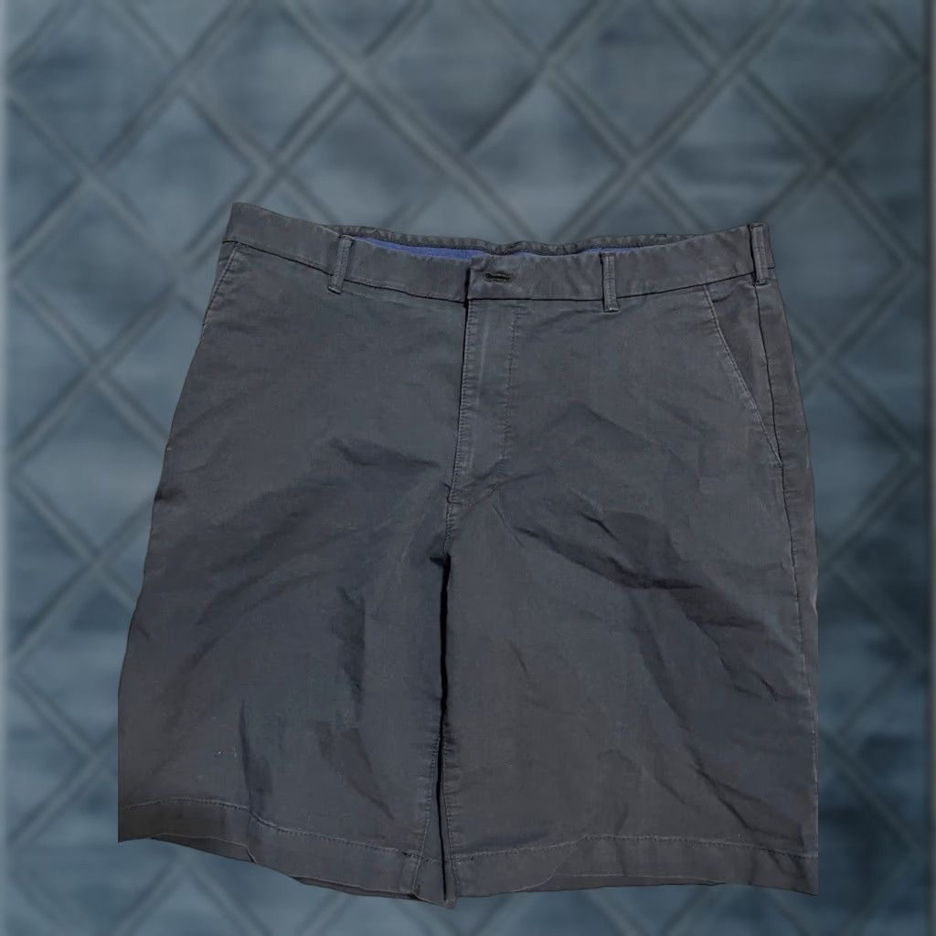 Izod VINTAGE Izod Golf Shorts Mens 36x9.5 Black Pleated Front Shirt Mens 36 Black Pleated Front Size US 36 / EU 52 - 1 Thumbnail