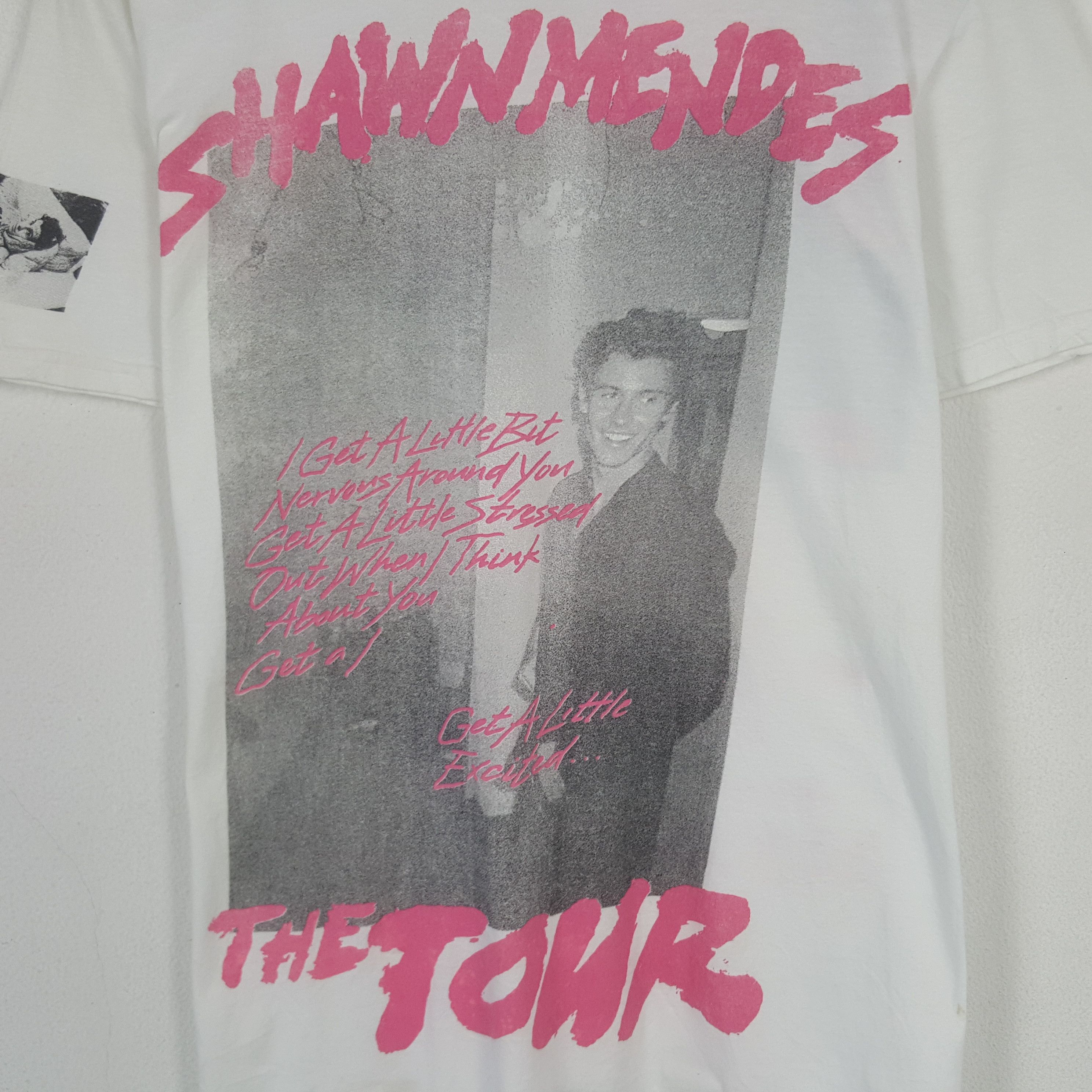 Band Tees Vintage Shawn Menes The Tour American Singer Tshirt Size US M / EU 48-50 / 2 - 2 Thumbnail