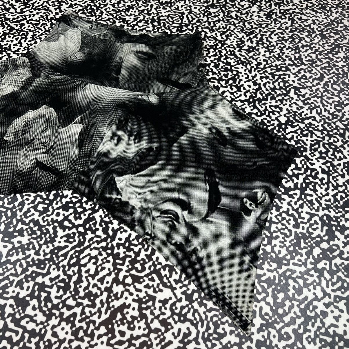 Japanese Brand Vintage Y2K Japanese Art Face Marilyn Monroe Logo Skirt Size 28" / US 6 / IT 42 - 11 Thumbnail