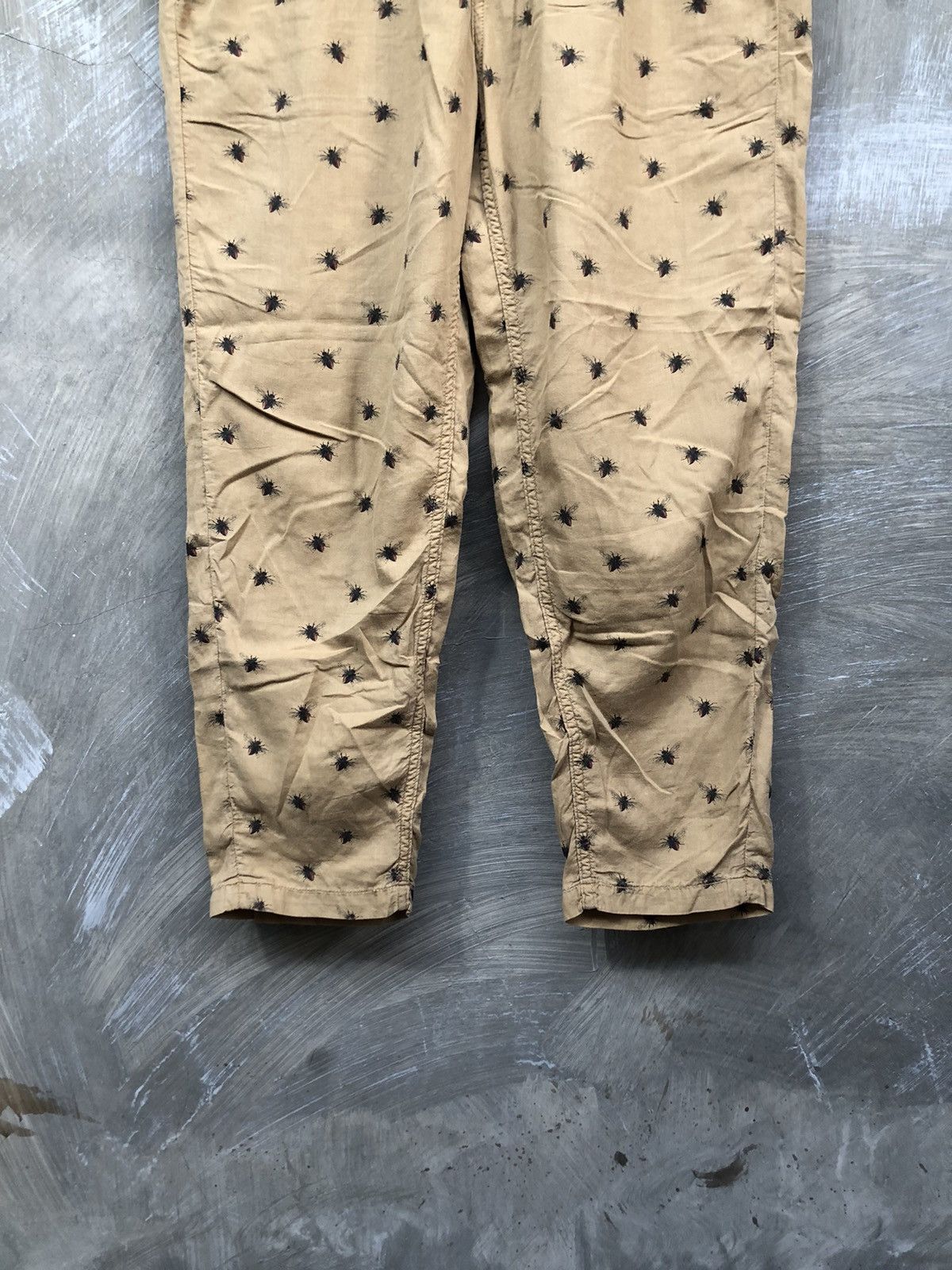 Undercover Undercoverism Bug’s Printed Ankle Pants Size US 30 / EU 46 - 6 Thumbnail