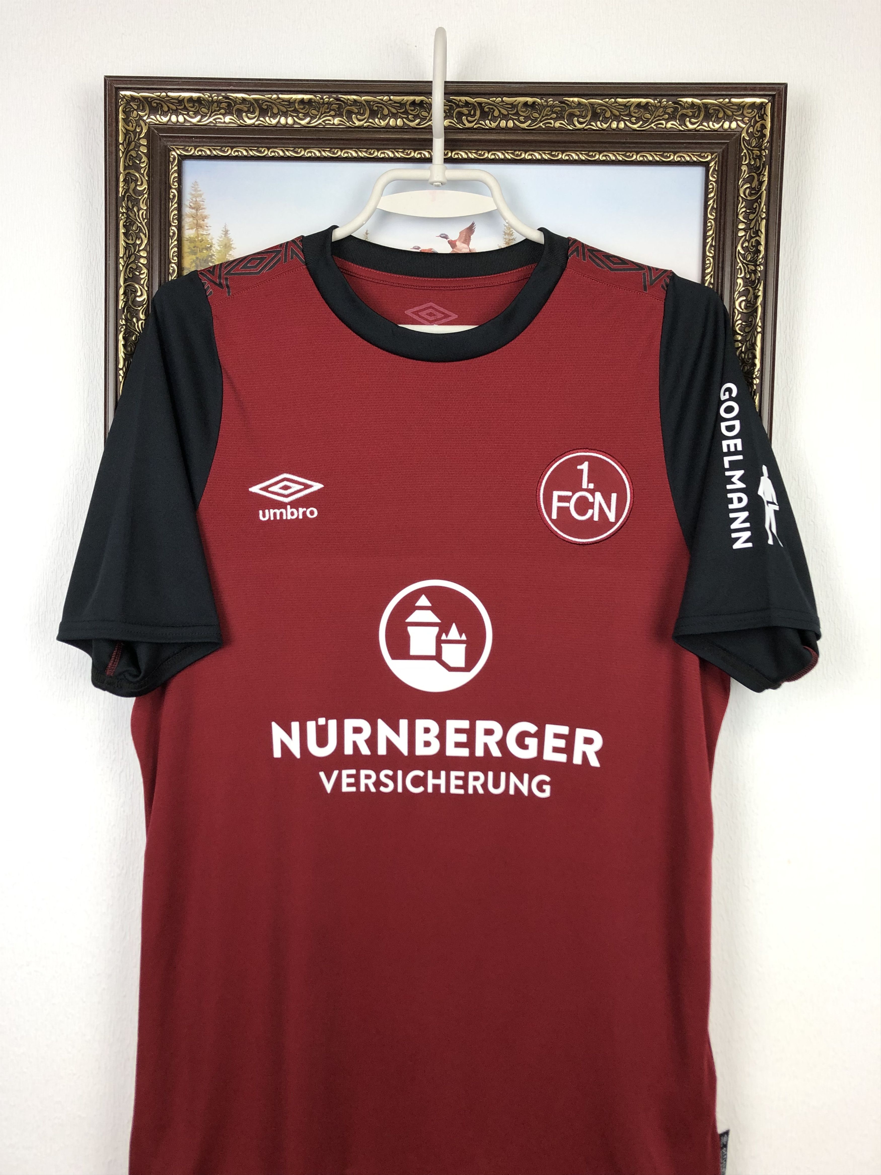 Umbro Nurnberg Home football shirt 2019 Soccer Umbro Jersey Trikot Size US S / EU 44-46 / 1 - 2 Thumbnail