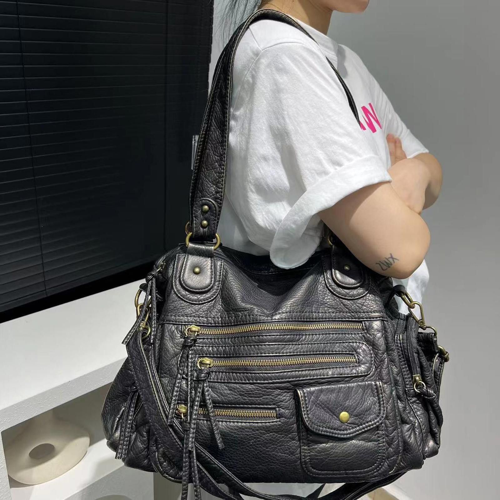 Vintage Black Quilted Leather Handbag with Multiple Zipper Pockets Size ONE SIZE - 3 Thumbnail