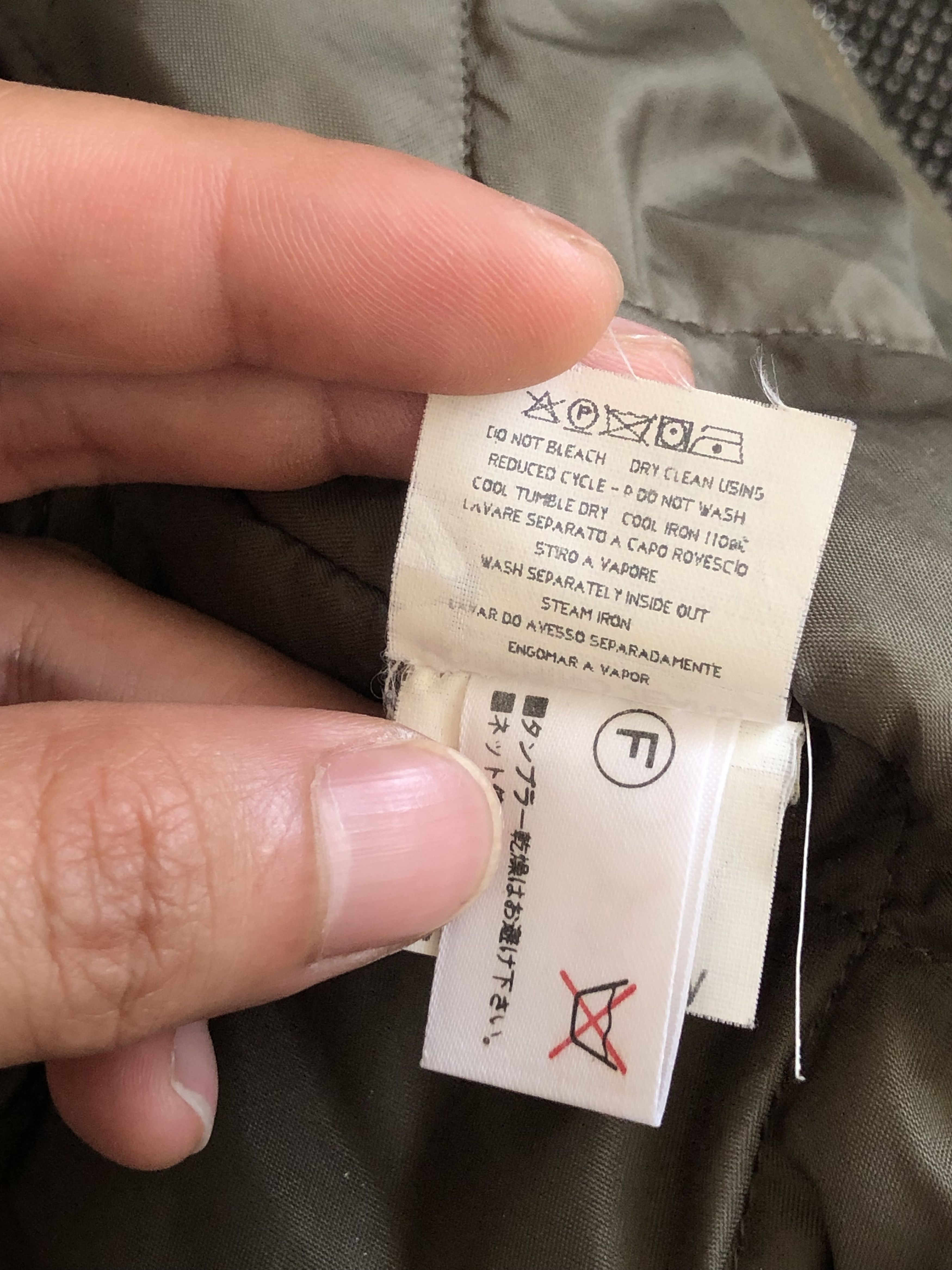 Moschino VINTAGE MOSCHINO JEANS BUTTON ACCENT JACKET MILITARY Size XS / US 0-2 / IT 36-38 - 23 Thumbnail